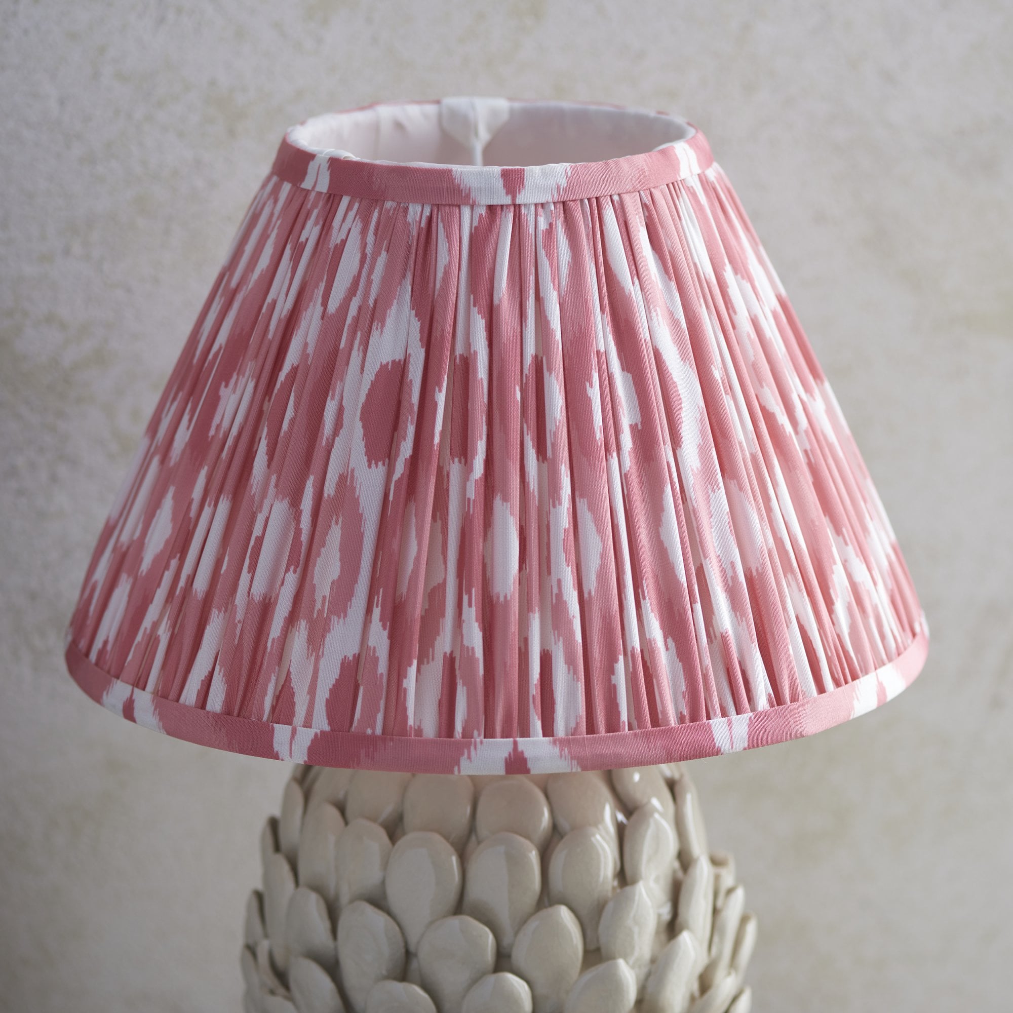 Endon Layered Leaf Ivory Crackle Glaze Ceramic Table Lamp & Ikat 30cm Coral Pink Shade