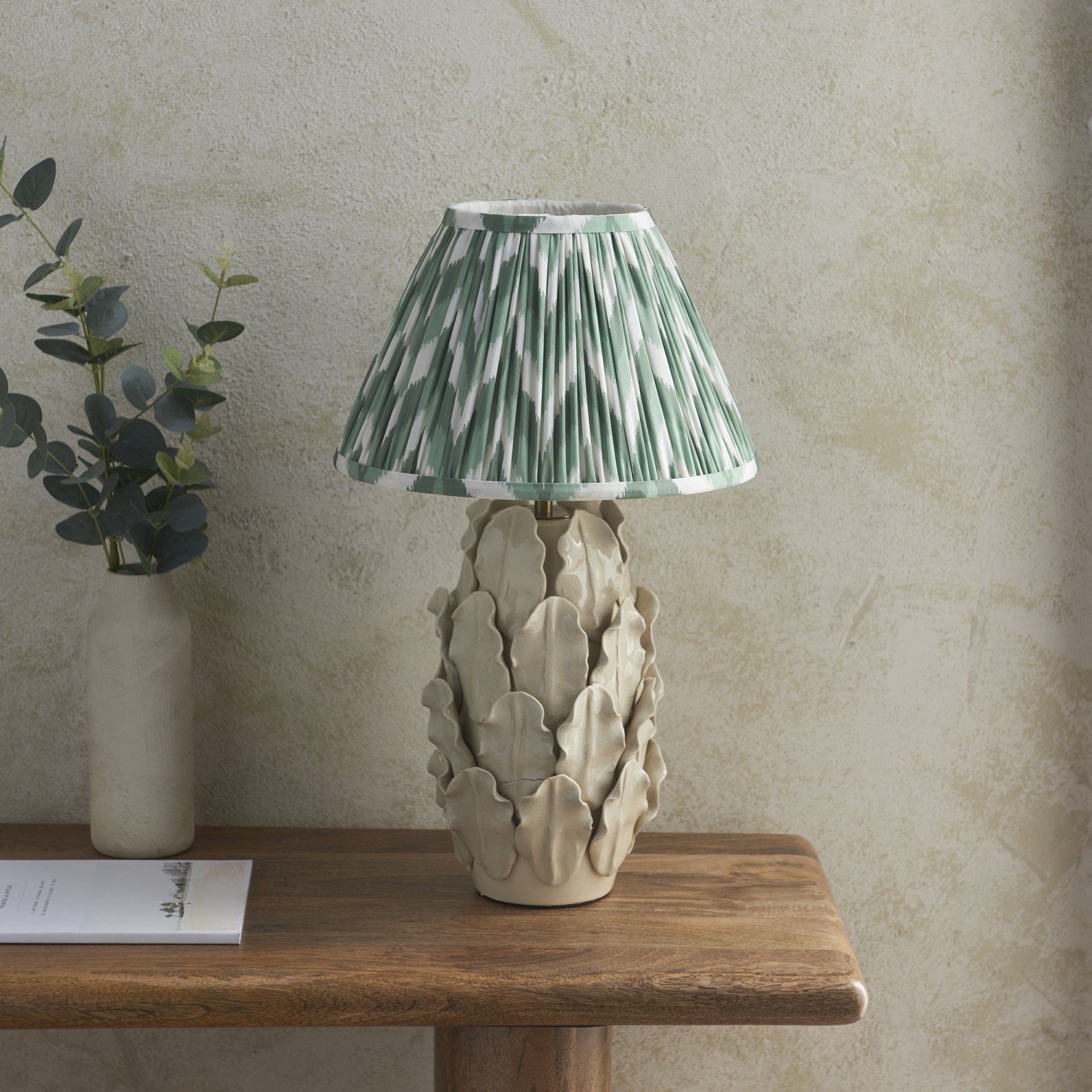 Endon Layered Decorative Leaf Ivory Crackle Glaze Ceramic Table Lamp & Zigzag 30cm Cotswold Green Shade