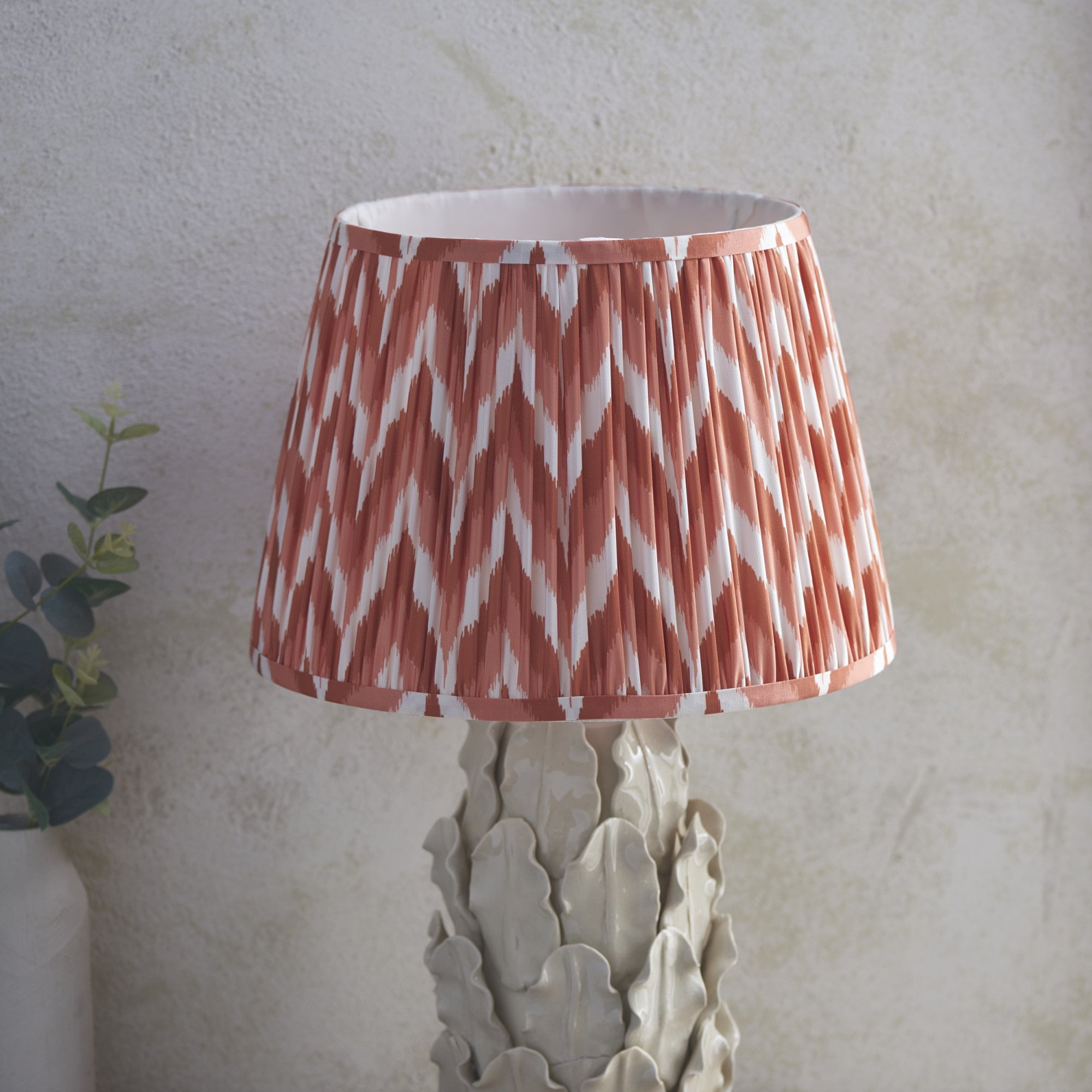 Endon Layered Decorative Leaf Ivory Crackle Glaze Ceramic Table Lamp & Zigzag 35cm Apricot Orange Shade