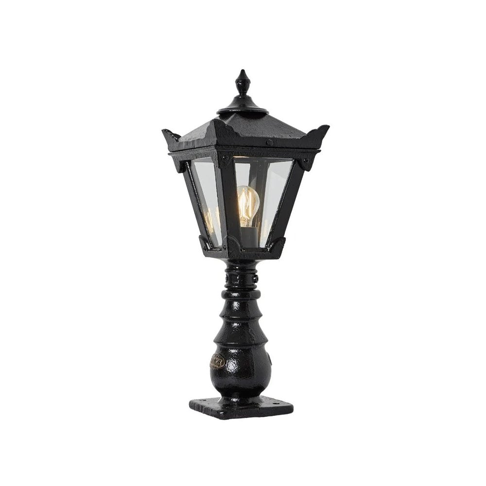 Harte Victorian Traditional 0.6m Pedestal Light - Cast Iron