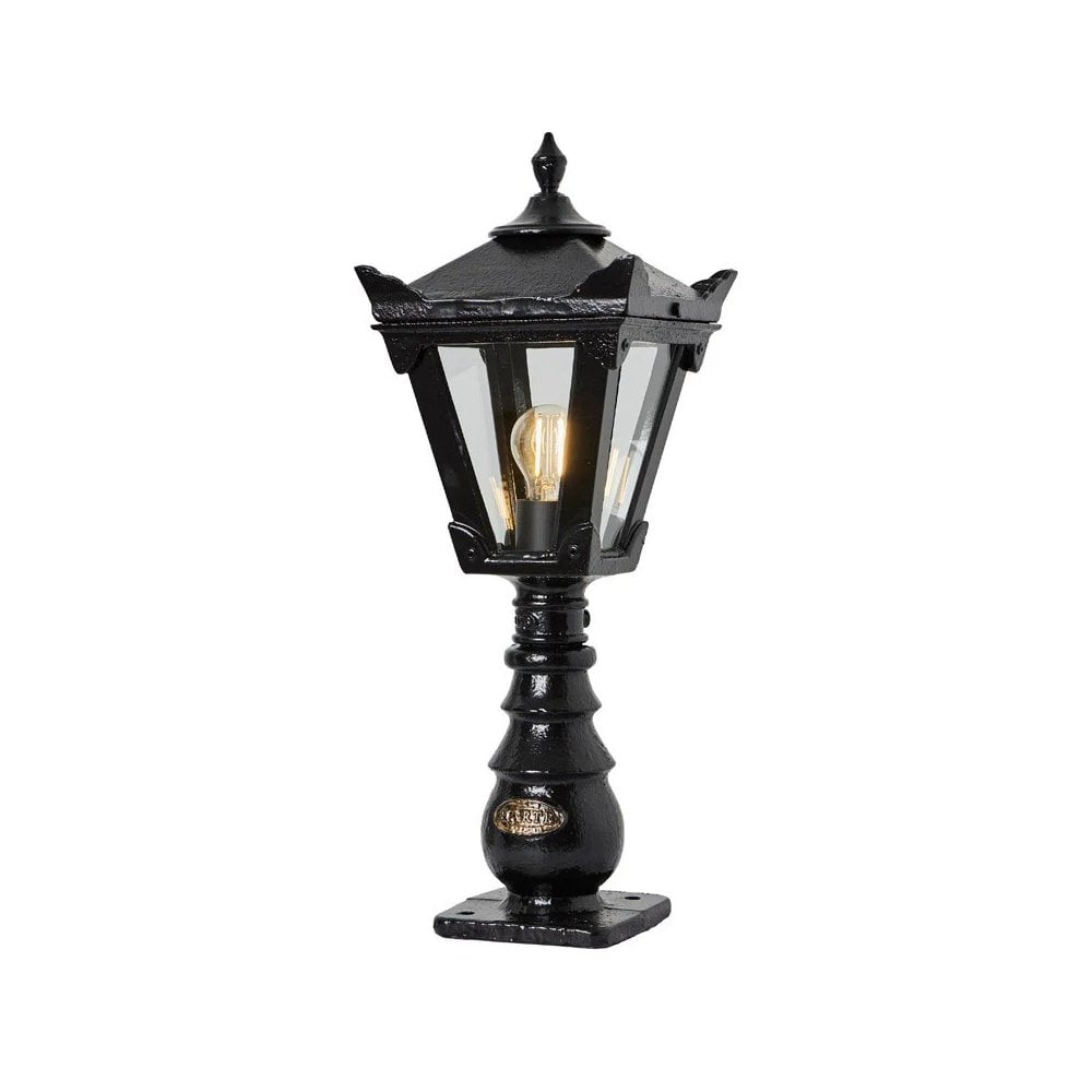 Harte Victorian Traditional 0.6m Pedestal Light - Cast Iron