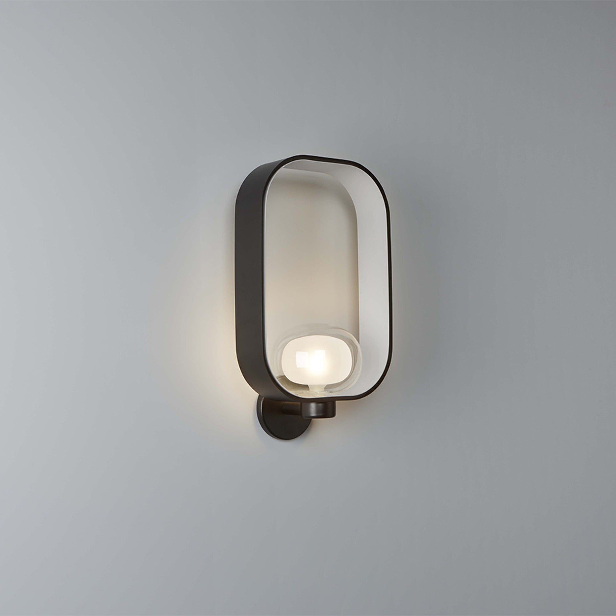 TOOY Filipa Wall Light