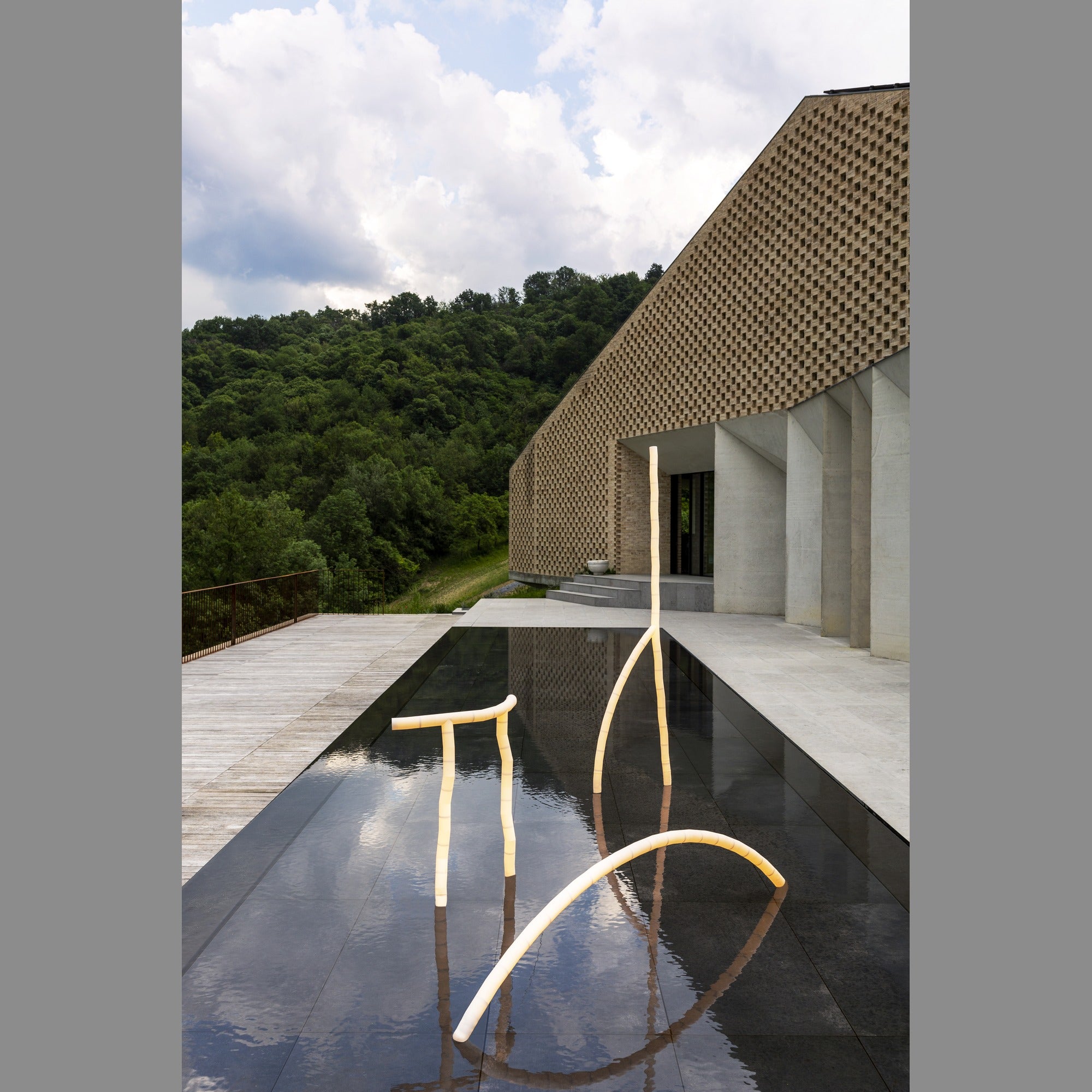 TOOY Tratti Wall Light or Ceiling