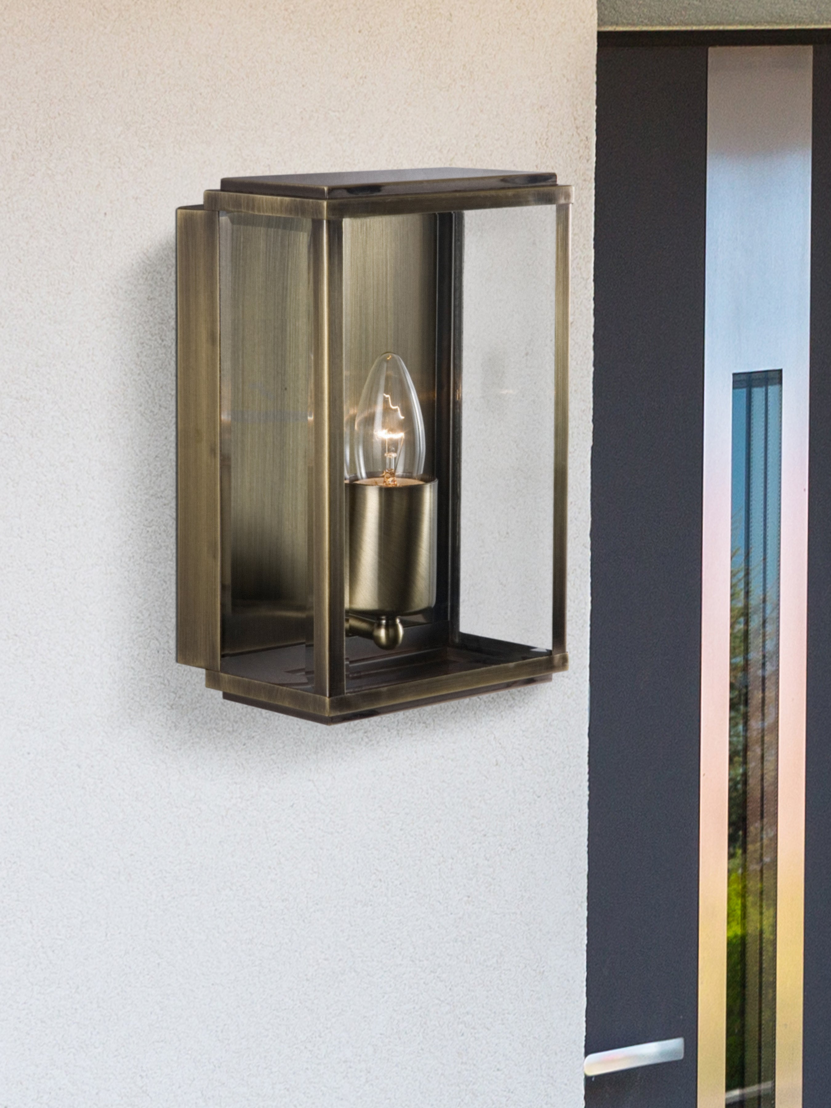Searchlight Byron Outdoor Wall & Porch Light - Antique Brass & Glass