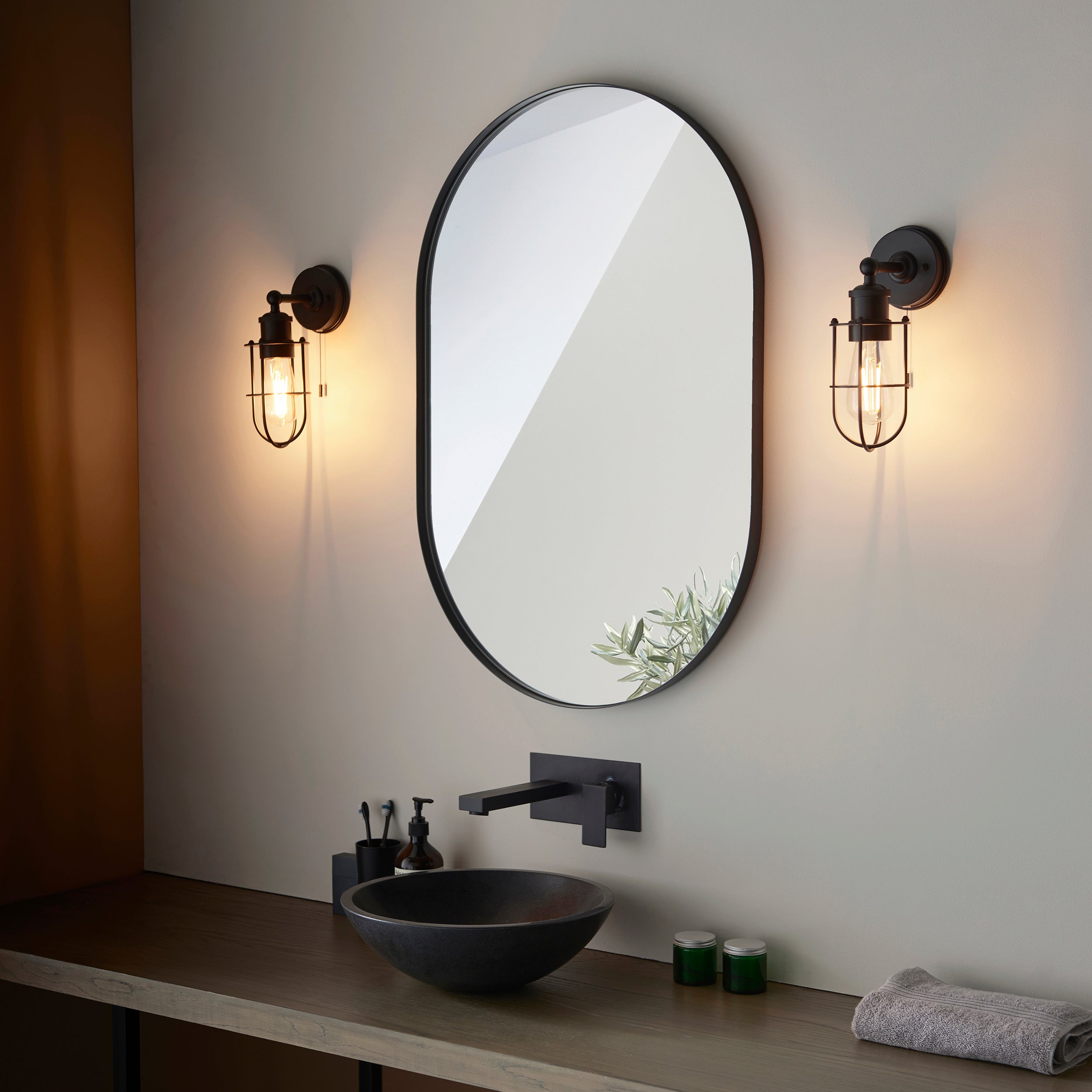 Utopia Aviary Single Wall Light - Matt Black