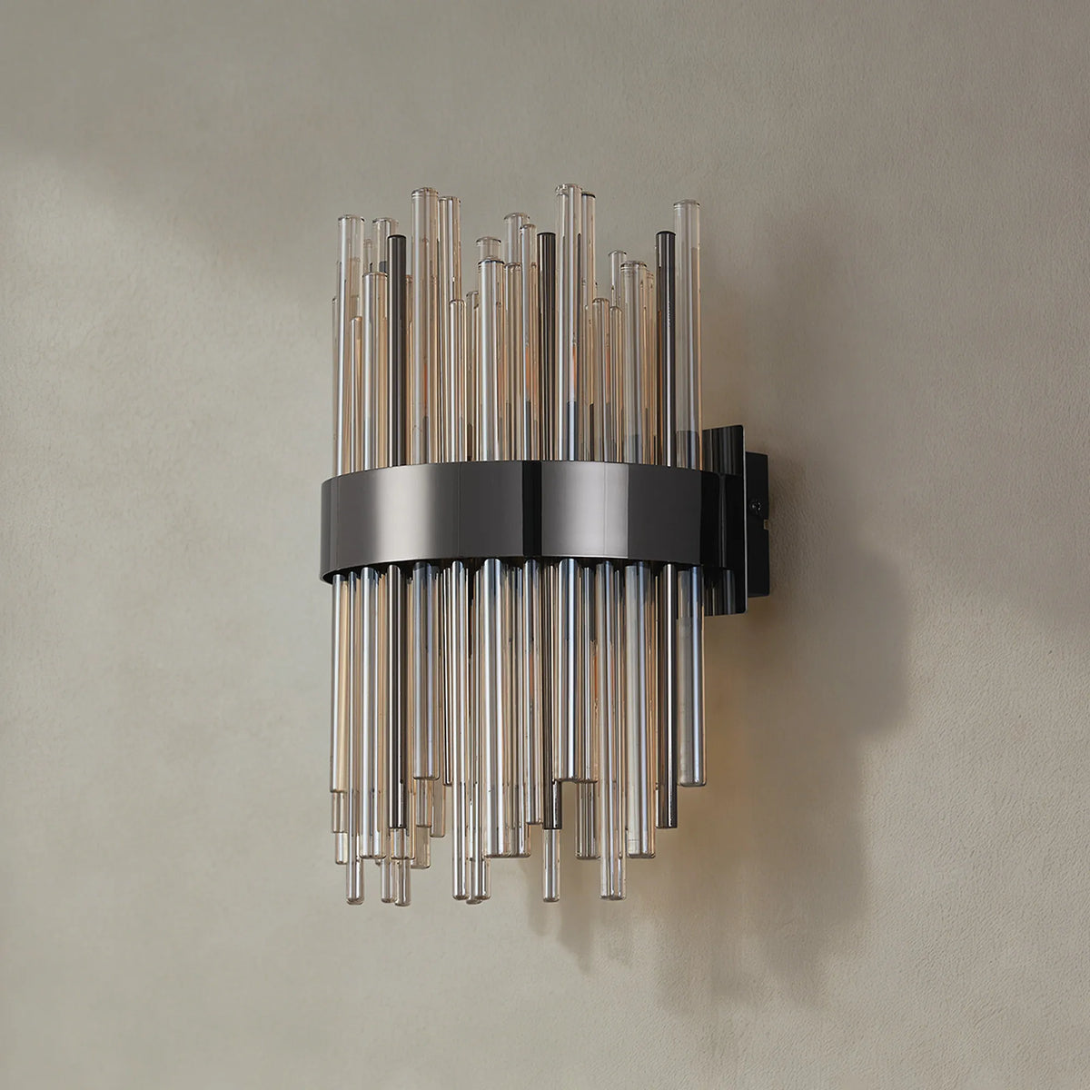 Fabula Kempton Glass Rod Wall Light – 21 cm – Black Chrome & Cognac