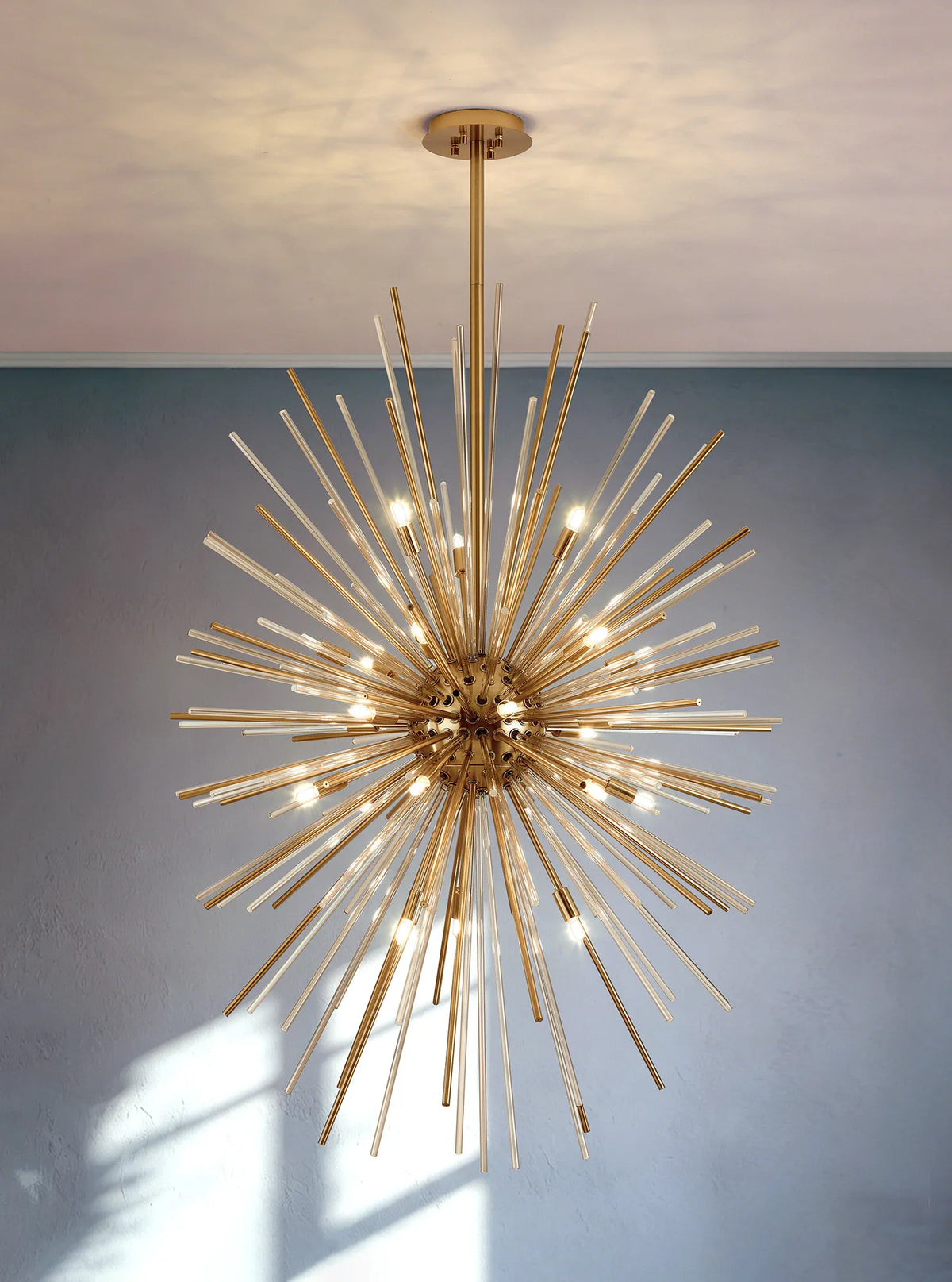 Fabula Kempton Sputnik Glass Rod Vertical Oval Pendant Light – 75 cm – Brass & Cognac