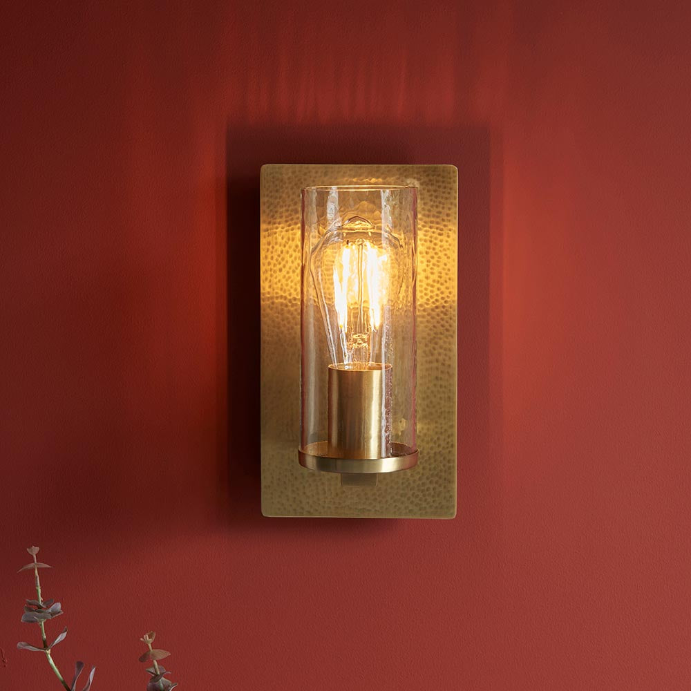 Utopia Swirl Single Wall Light - Hammered Brass Plate & Textured Clear Glass