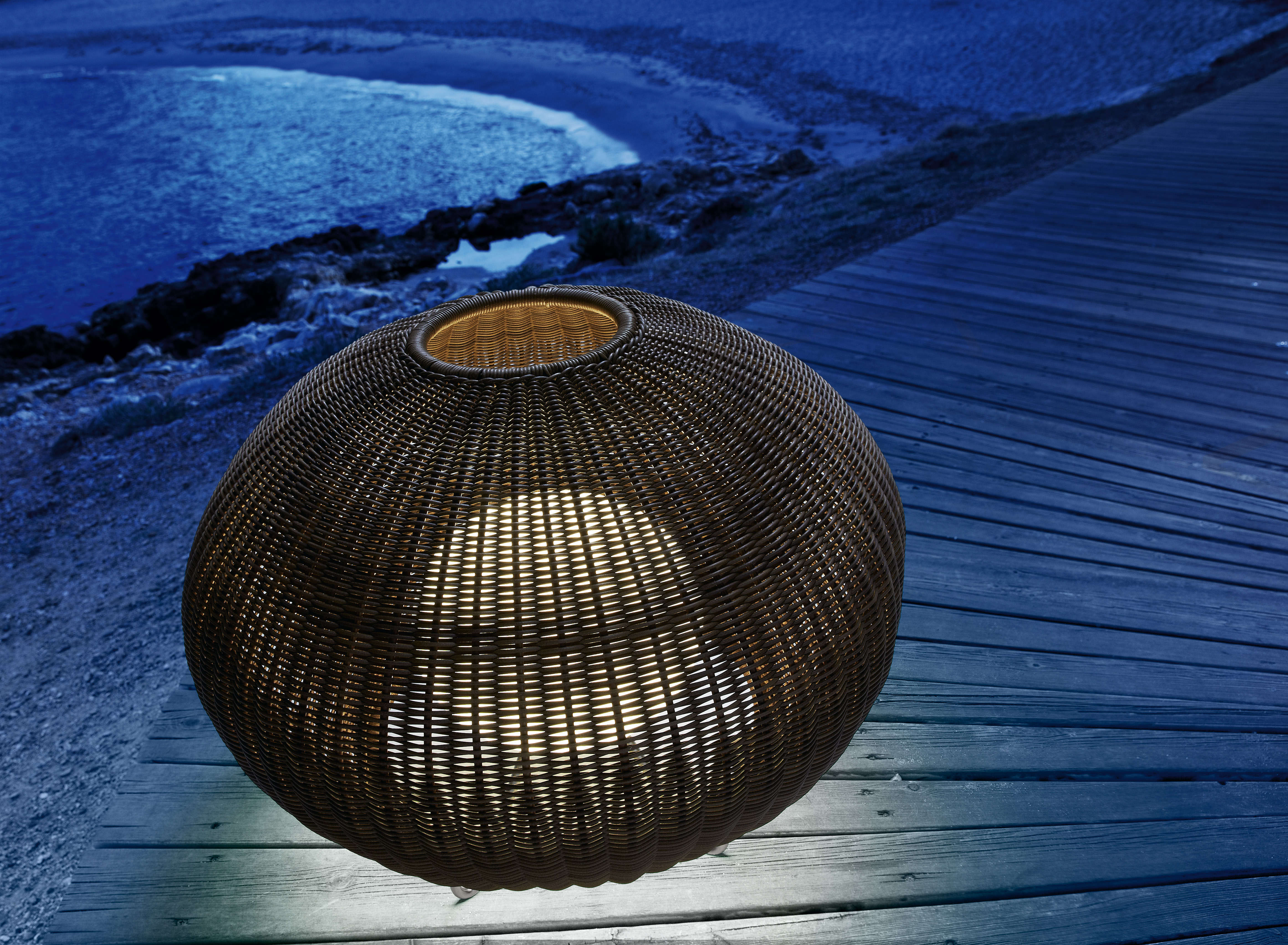 Bover Garota P/01 Small LED Outdoor Floor Lamp
