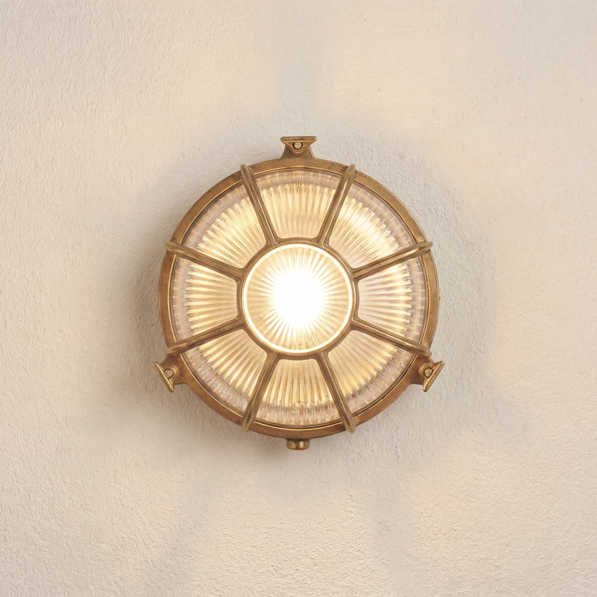 Navigator Grand Capstan Bulkhead - Raw Brass