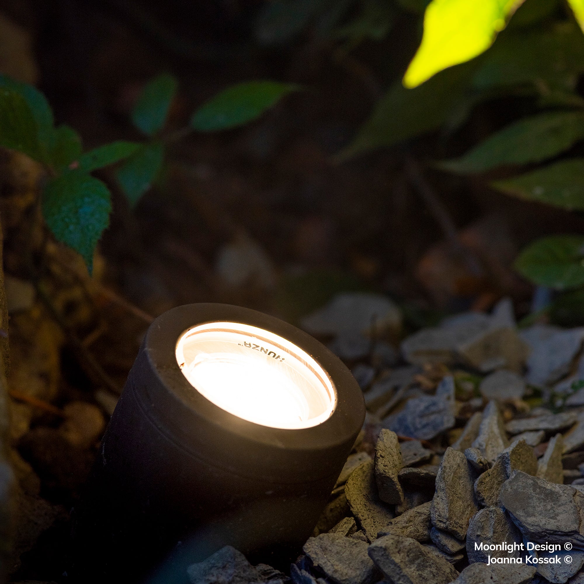 Hunza Pure LED Spike Spot Non-Adjustable - Copper - Low Voltage