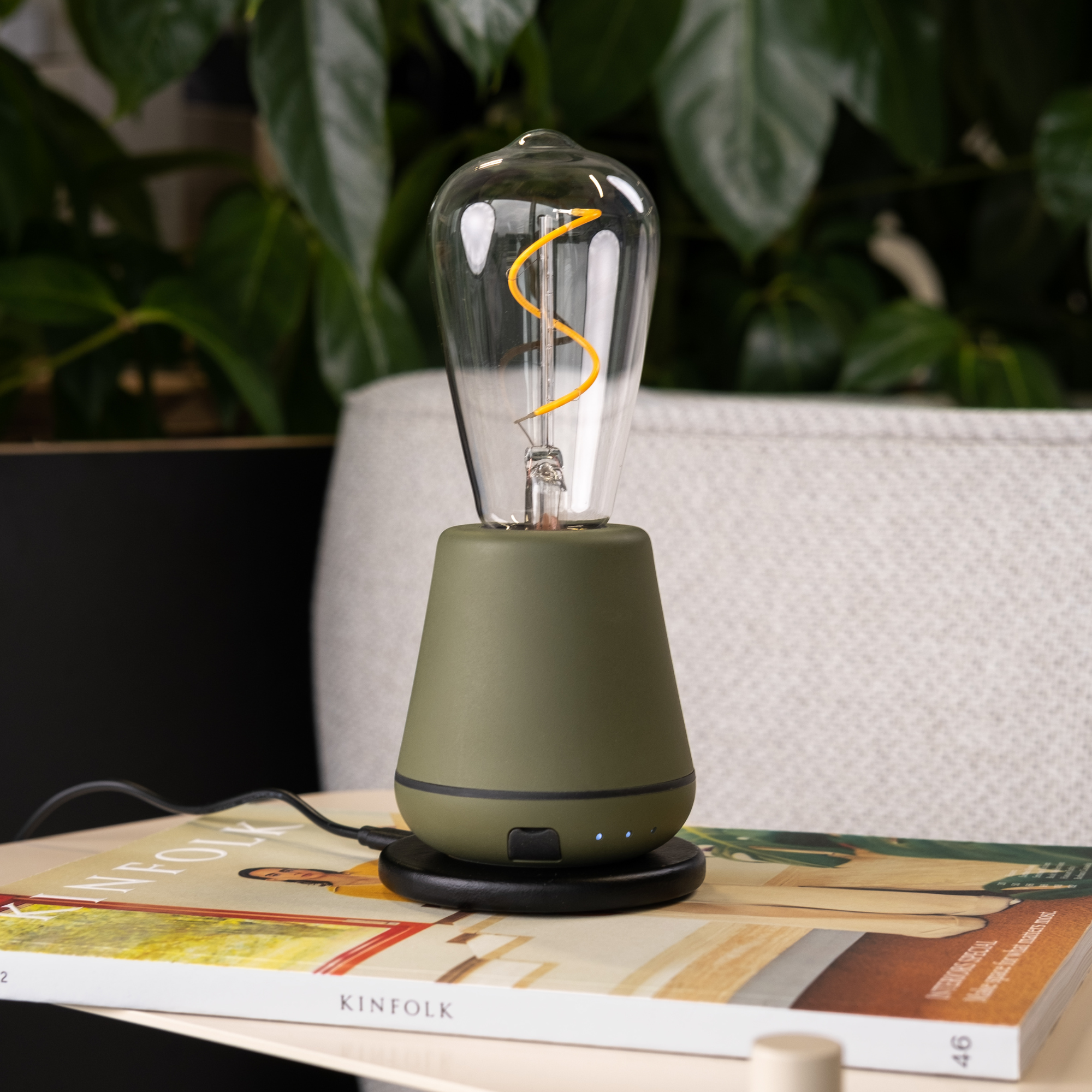 Humble Wireless Charger 1 Dock - Black