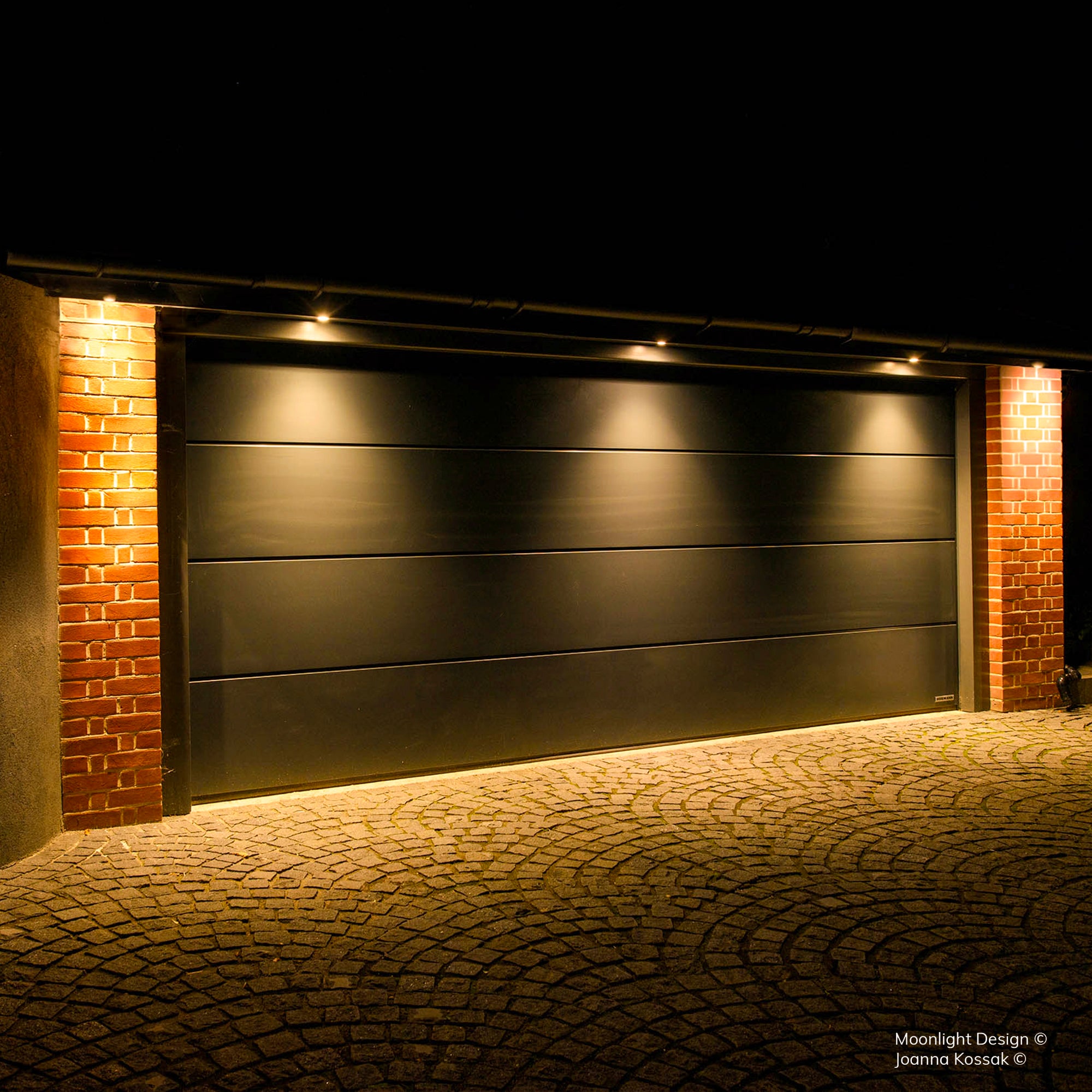 Hunza Pure LED Tilting Eave Light 6W - Powder Coat - Low Voltage