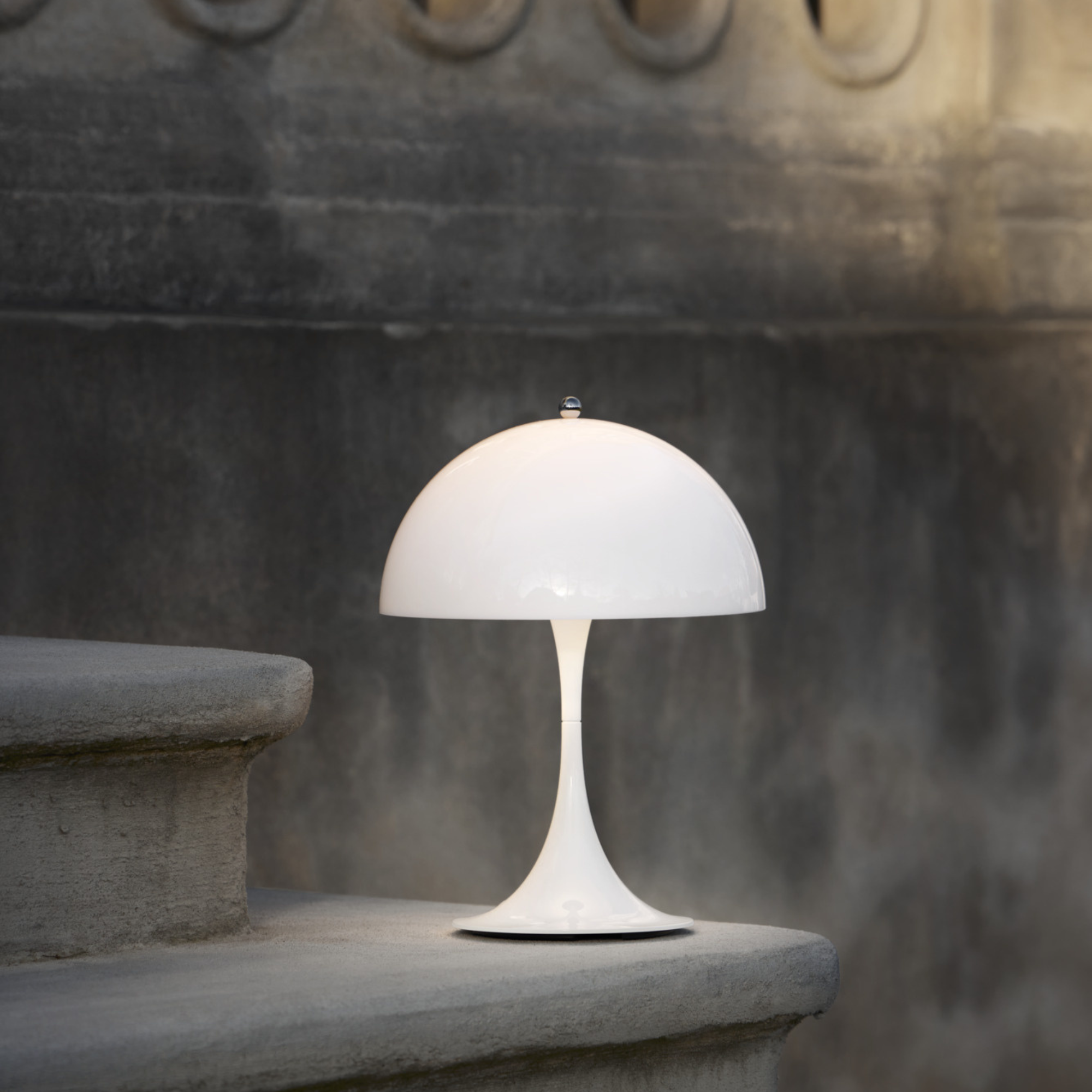 Louis Poulsen Panthella 250 Portable Table Lamp - Opal Finishes