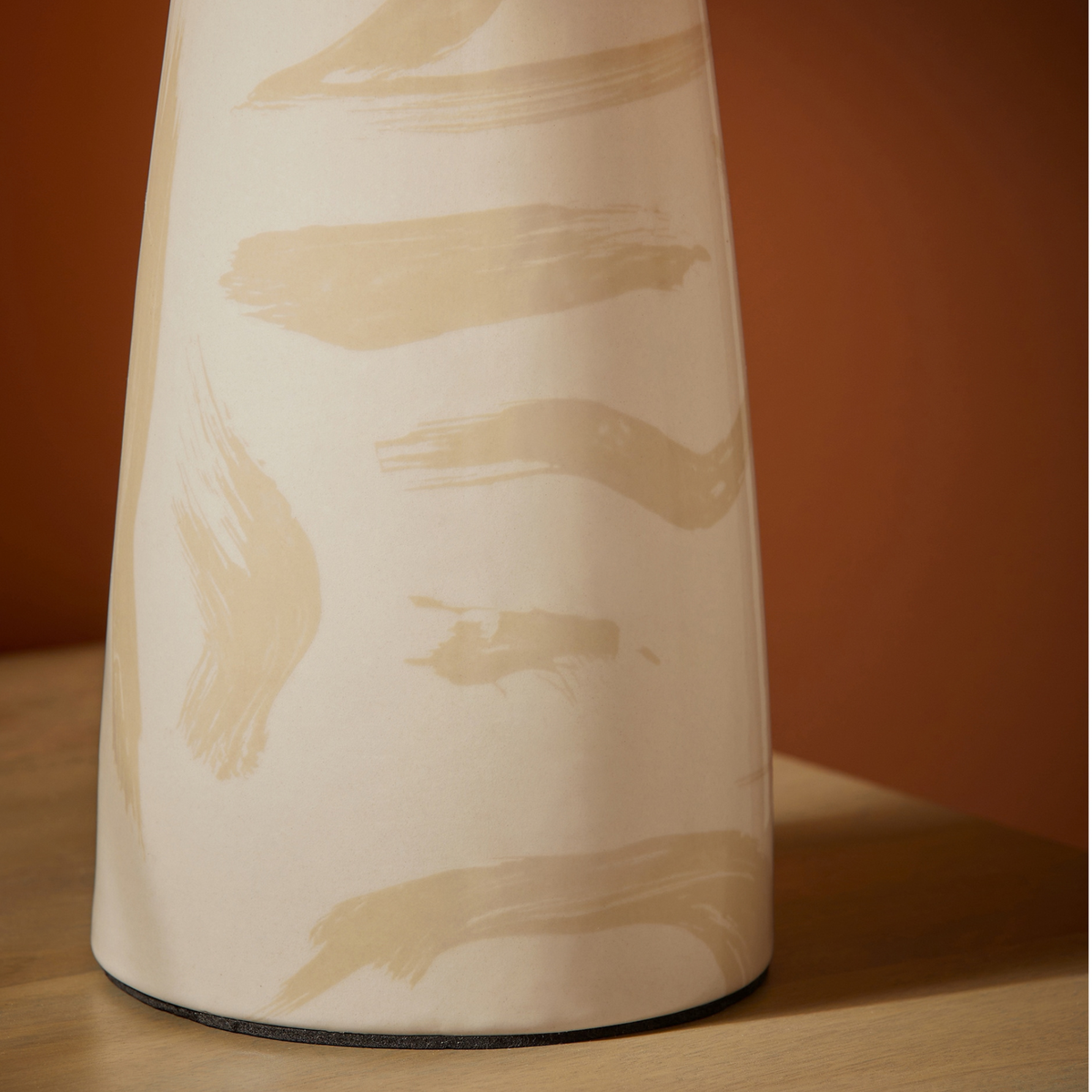 MADE.COM Vince Ceramic Table Lamp - Cream