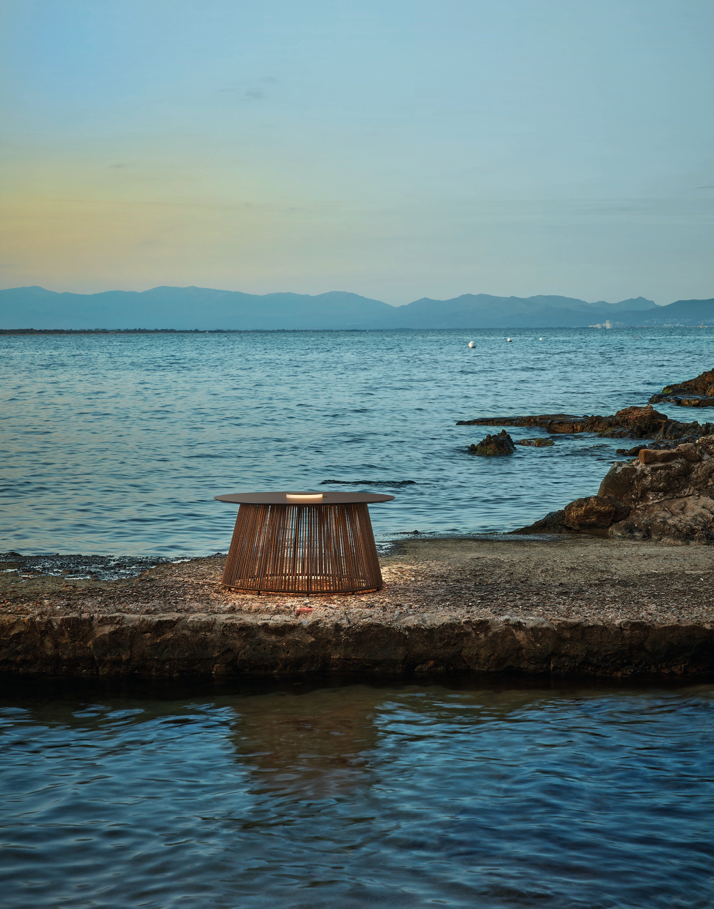 Bover Nit/60/R Small Outdoor Table Lamp