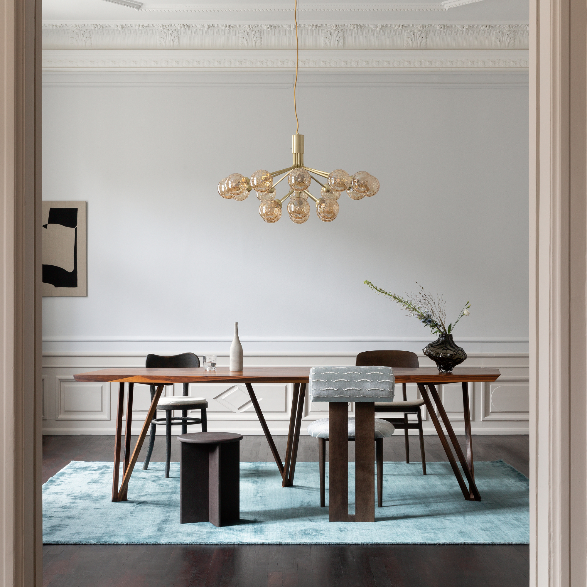 Nuura Apiales 18 Light Chandelier - Brushed Brass & Optic Gold Glass