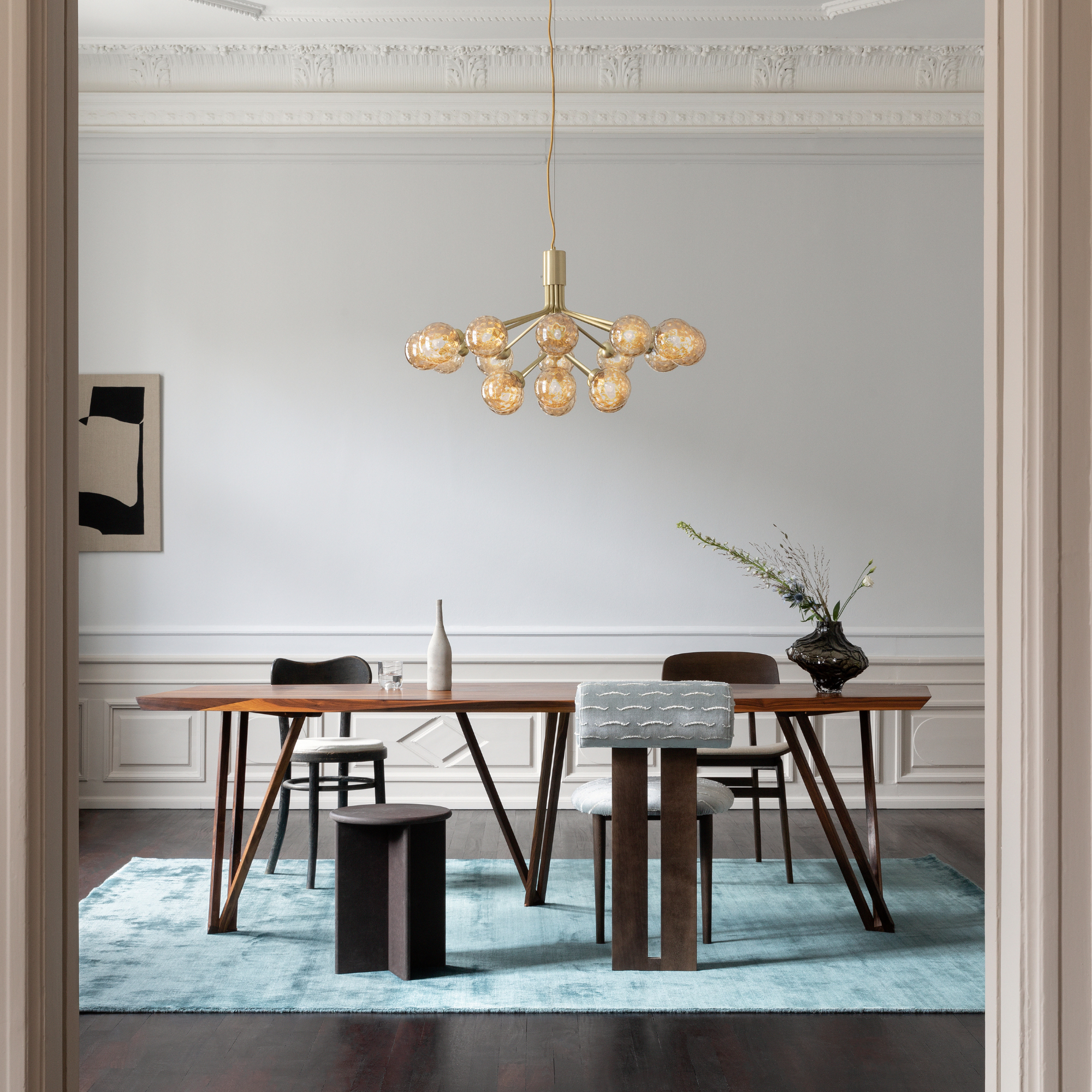 Nuura Apiales 18 Light Chandelier - Brushed Brass & Optic Gold Glass