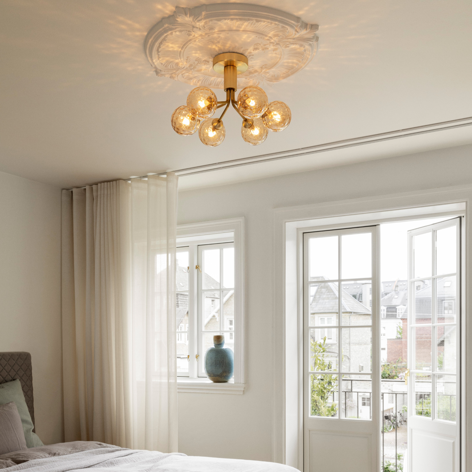 Nuura Apiales 6 Light Chandelier - Brushed Brass & Optic Gold Glass
