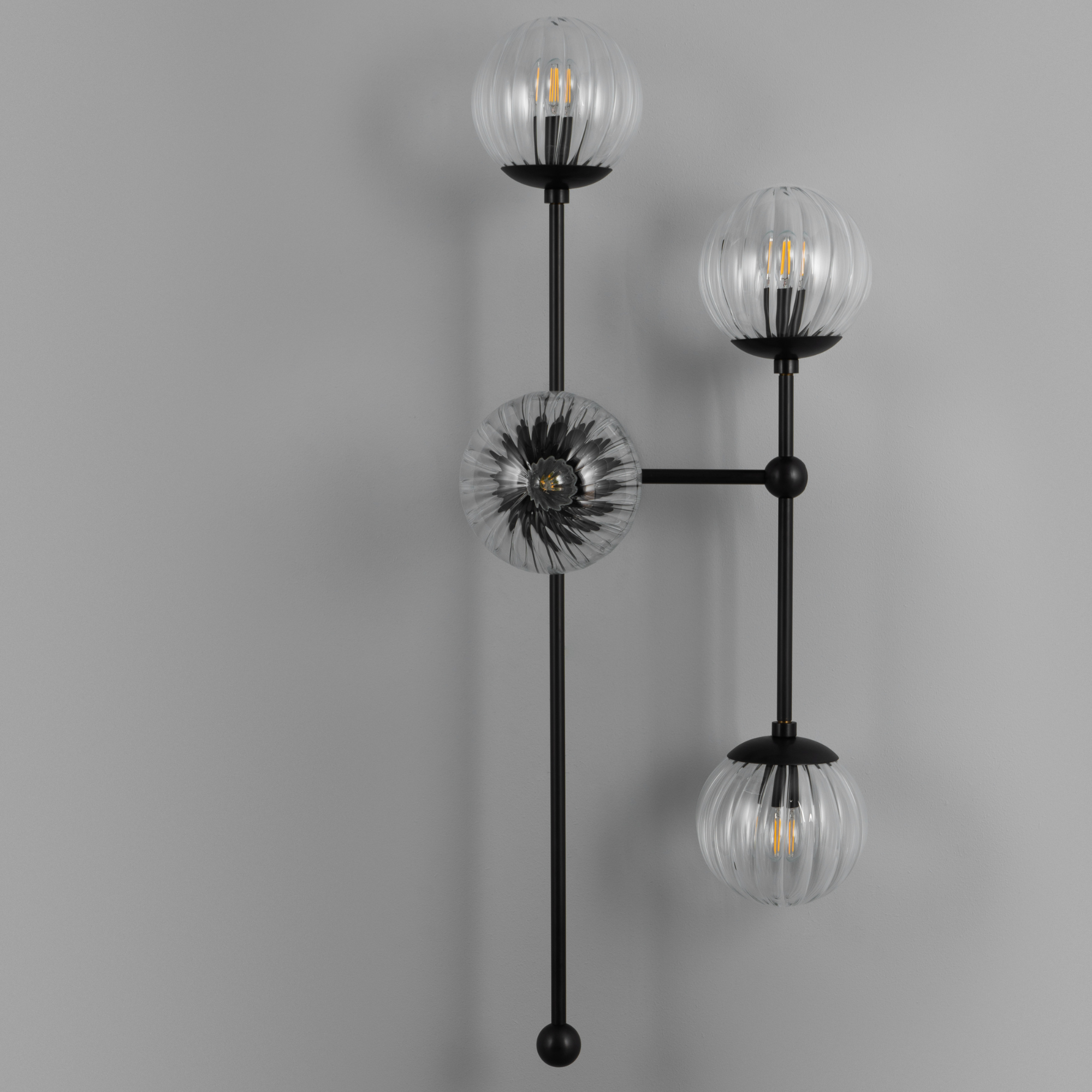 Schwung Armstrong 4 R 4 Light Wall Sconce Light - Dries Ribbon Glass