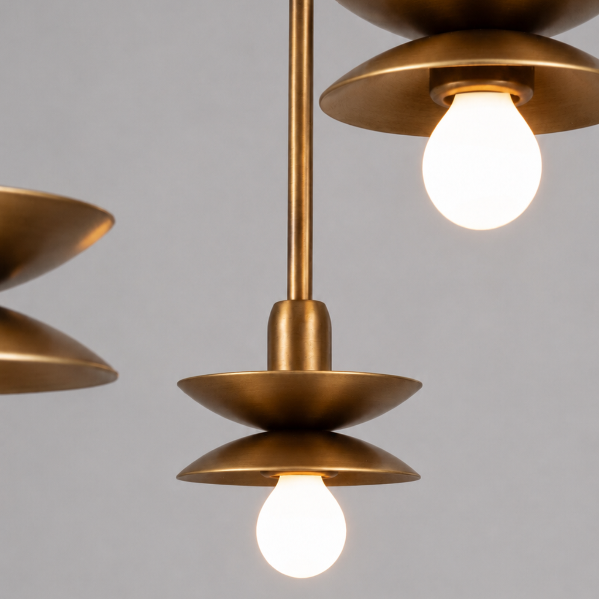 Schwung Babylon Cluster 7 Chandelier