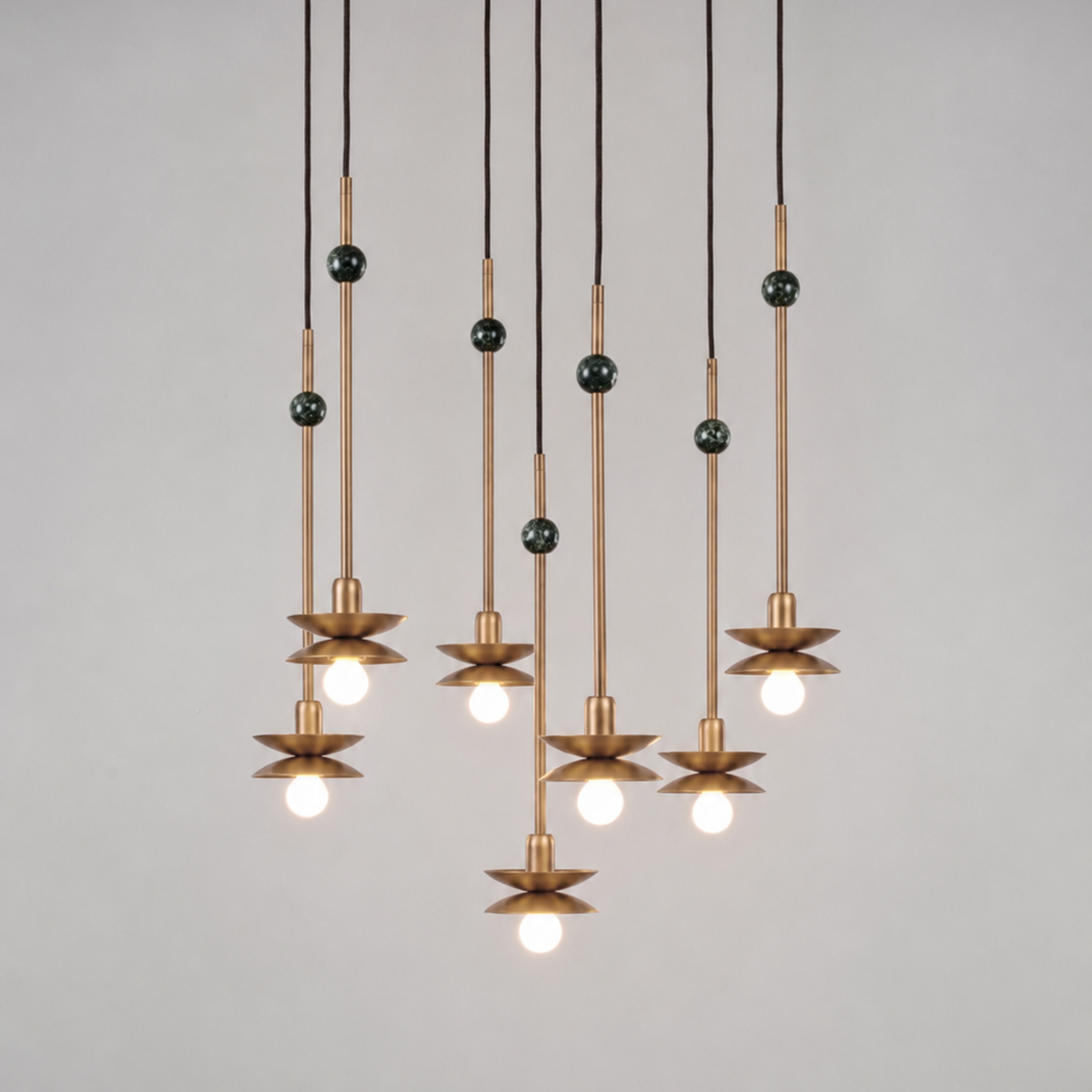 Schwung Babylon Cluster 7 Chandelier