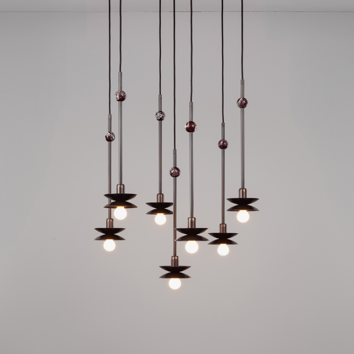 Schwung Babylon Cluster 7 Chandelier
