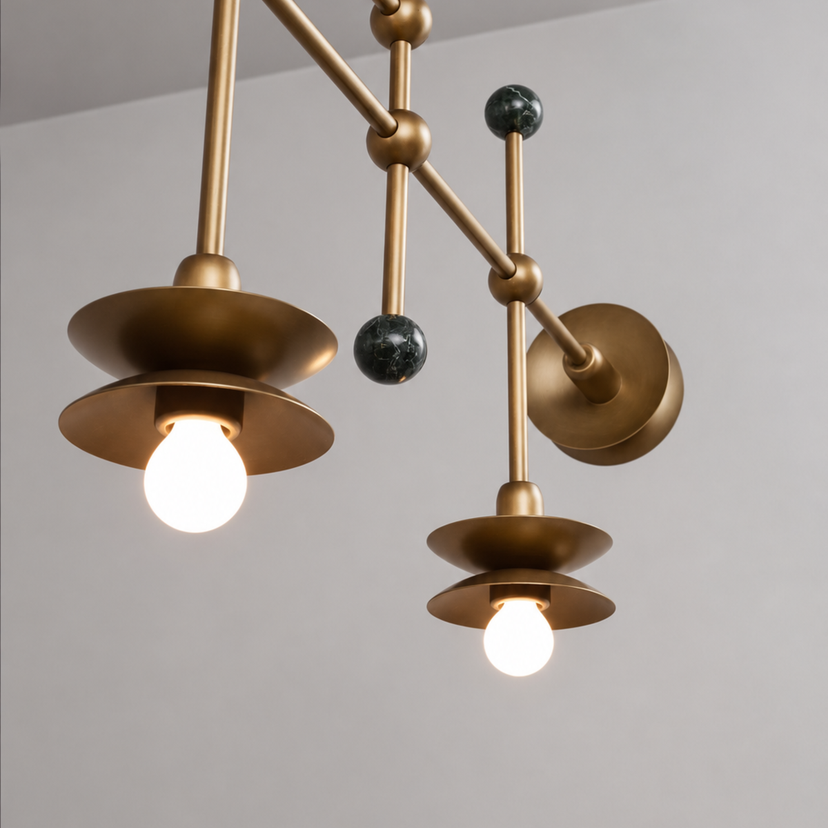 Schwung Babylon Linear 7 Light Chandelier