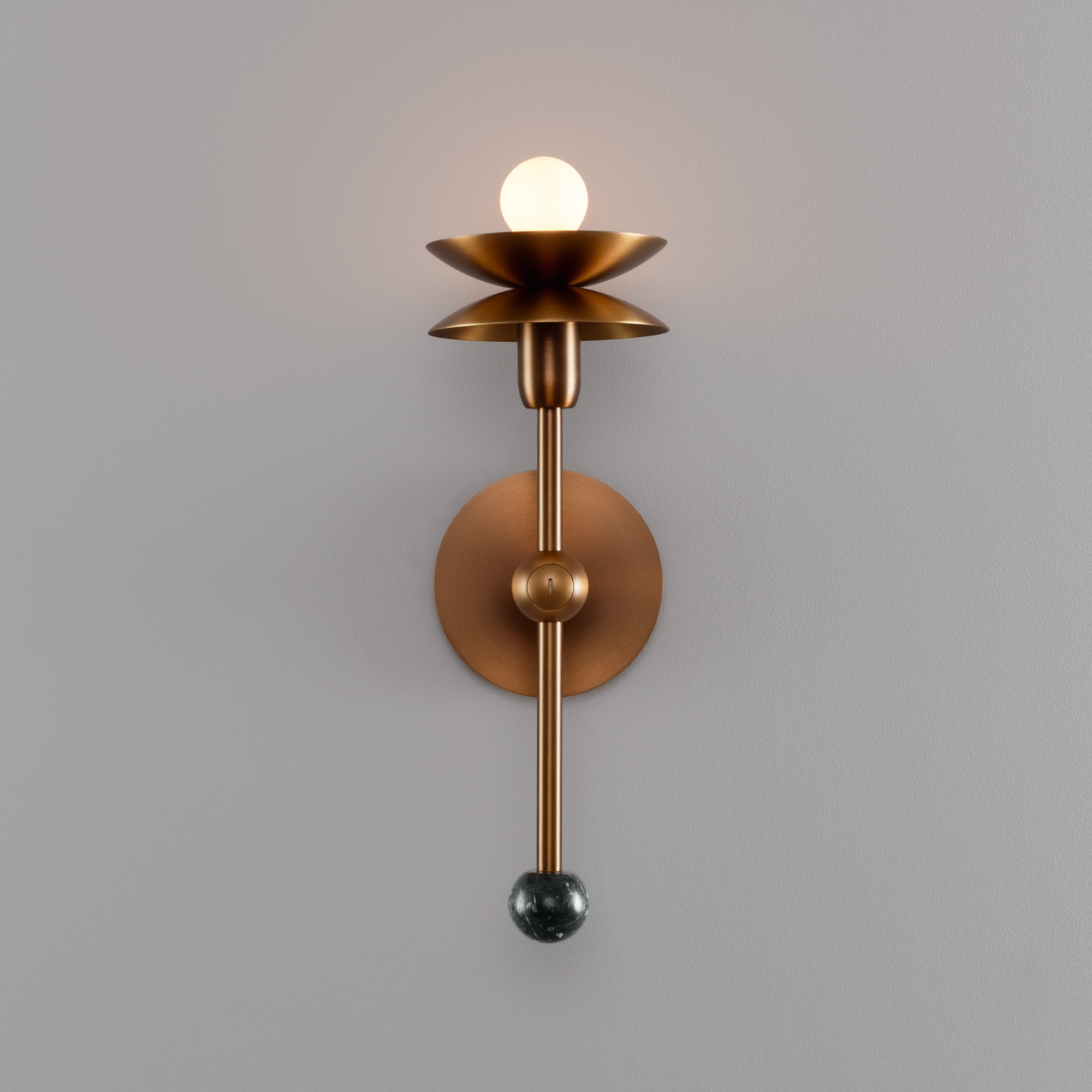 Schwung Babylon Single Wall Sconce Light