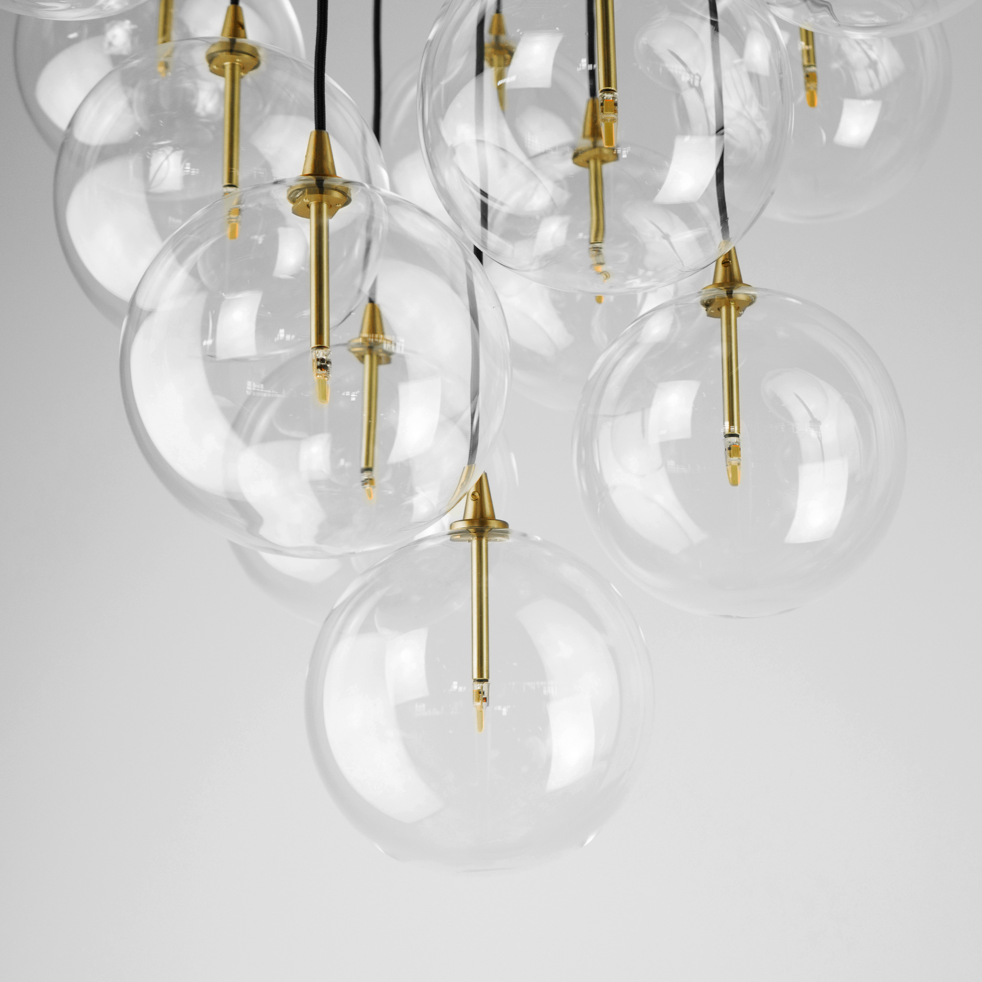 Schwung Cluster 13 Light Chandelier - Transparent Glass
