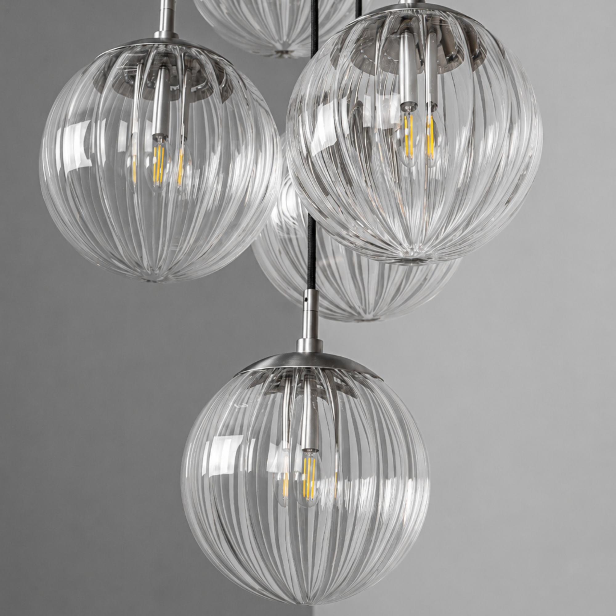 Schwung Globe Cluster 10 Light Chandelier - Dries Ribbon Glass