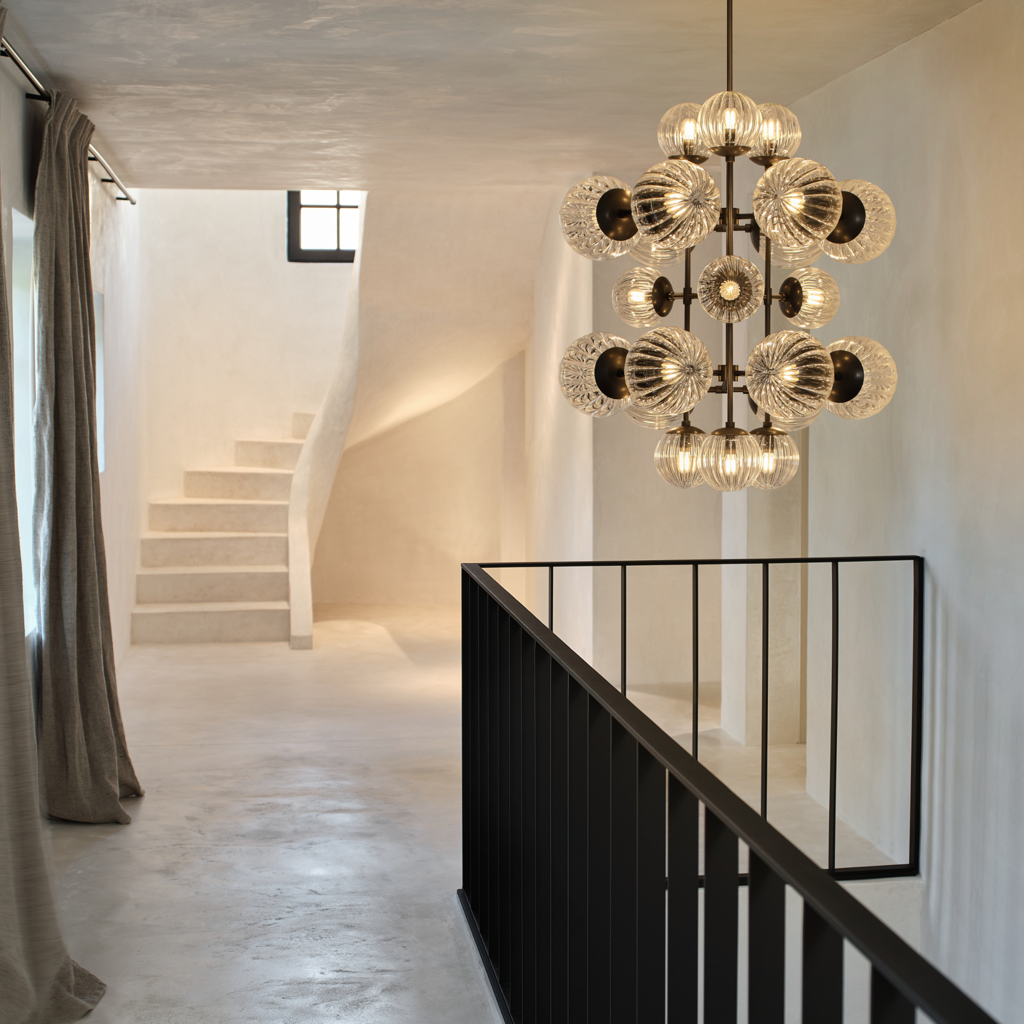 Schwung Glow 21 Light Chandelier - Dries Ribbon Glass