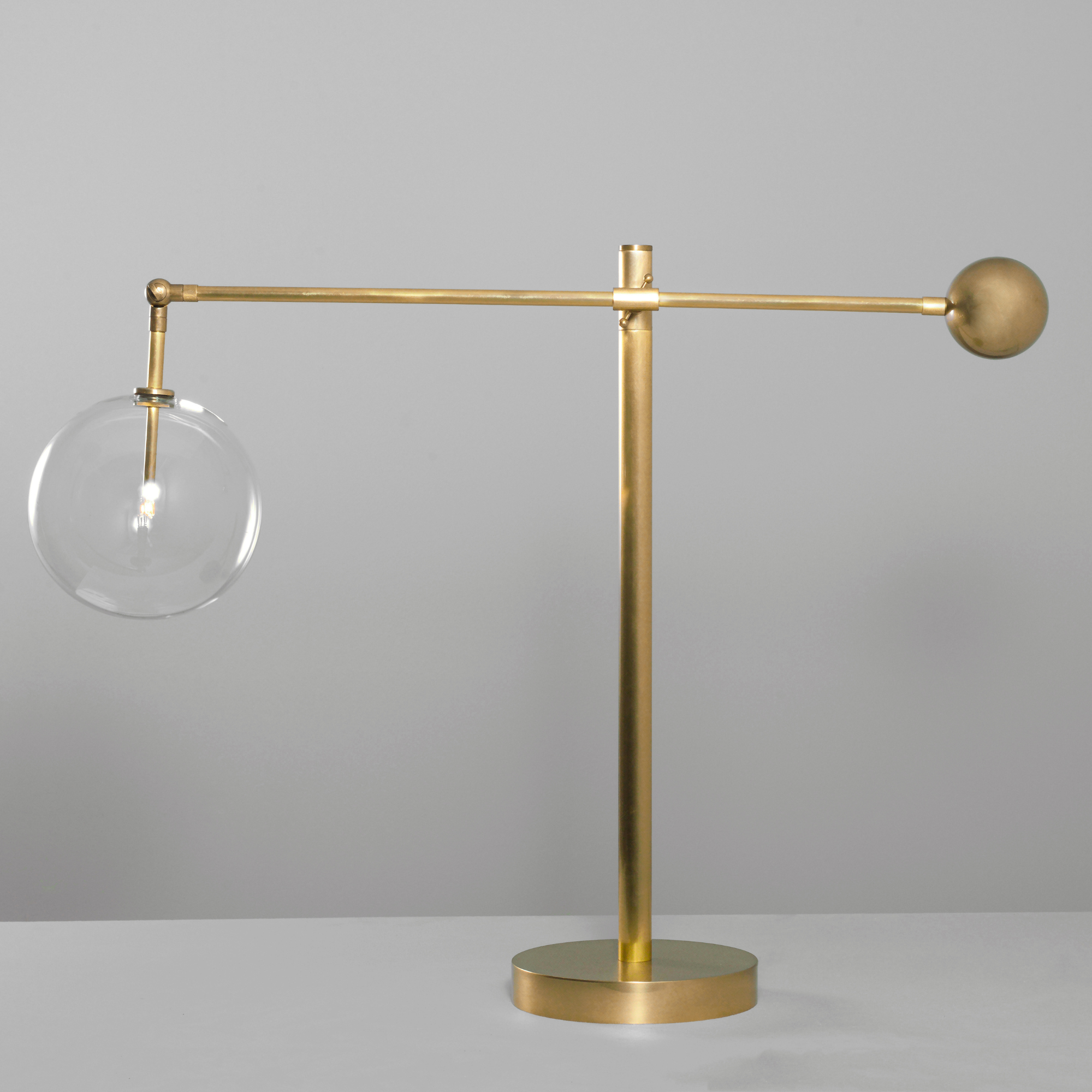 Schwung Milan Table Lamp - Transparent Glass