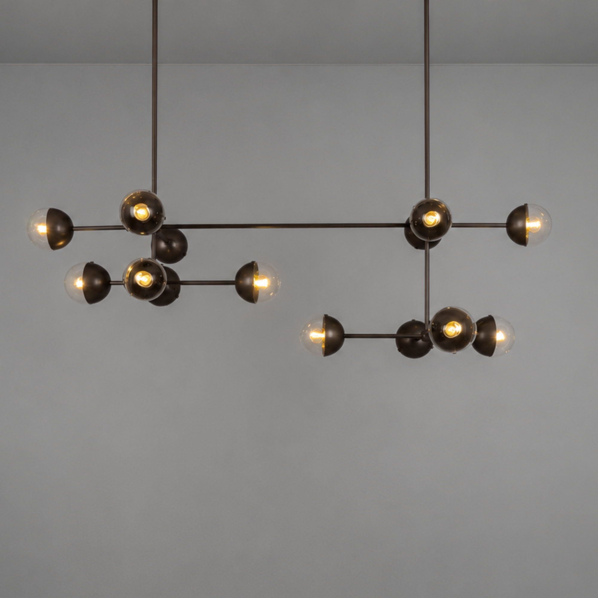 Schwung Molecule Linear 14 Light Chandelier - Transparent Glass