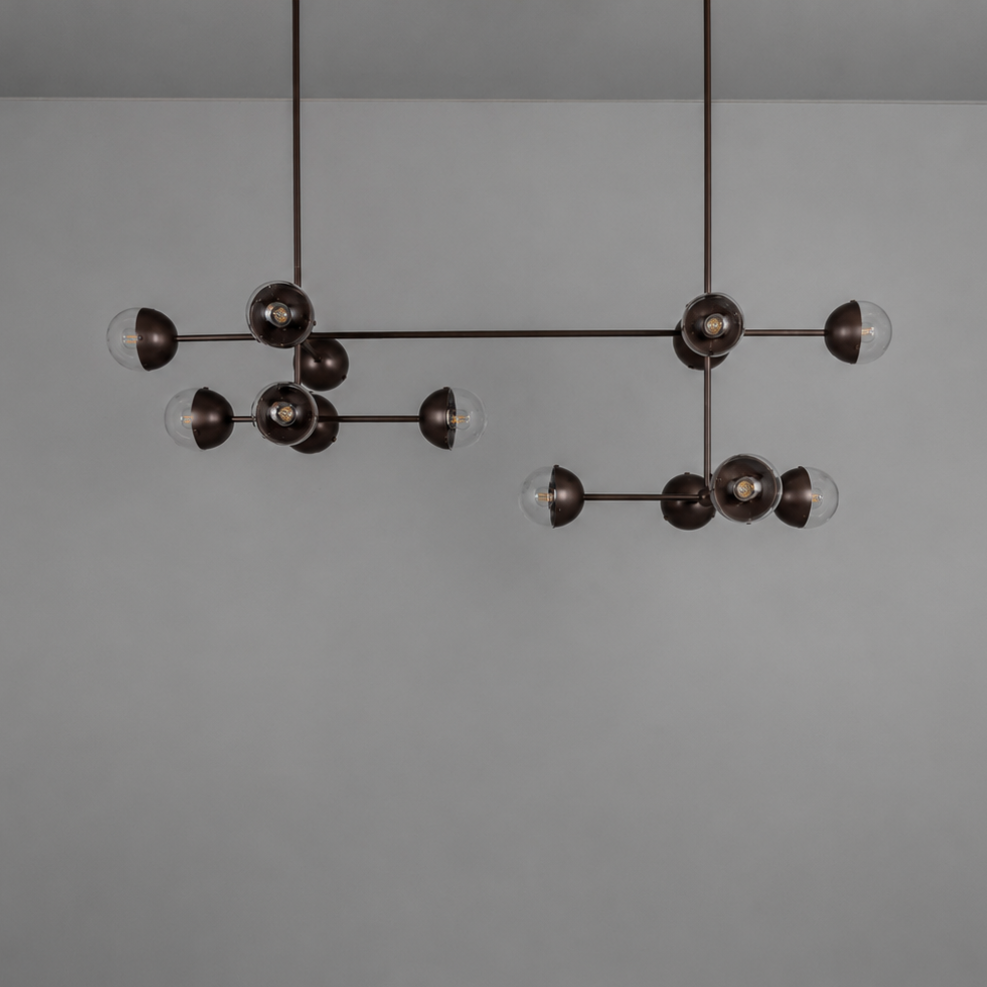 Schwung Molecule Linear 14 Light Chandelier - Transparent Glass