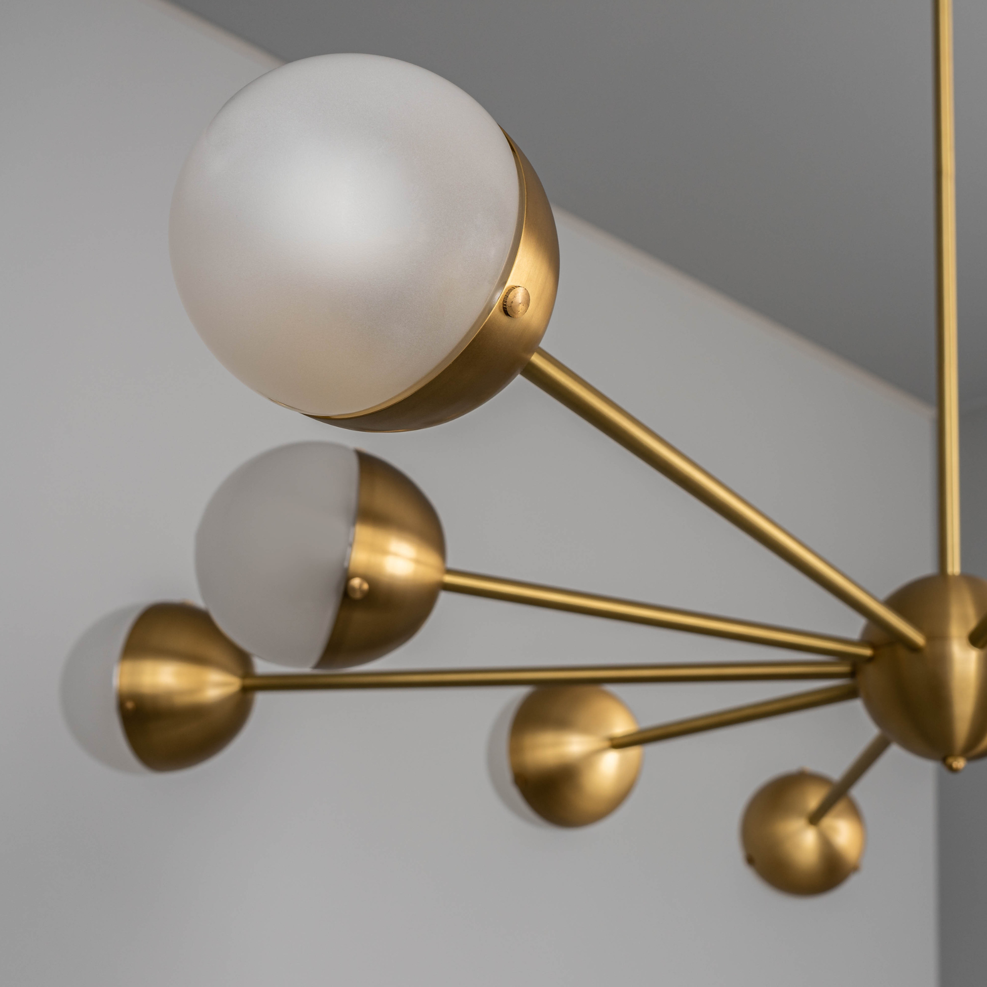 Schwung Molecule Spark Round 10 Light Chandelier - Frosted Glass
