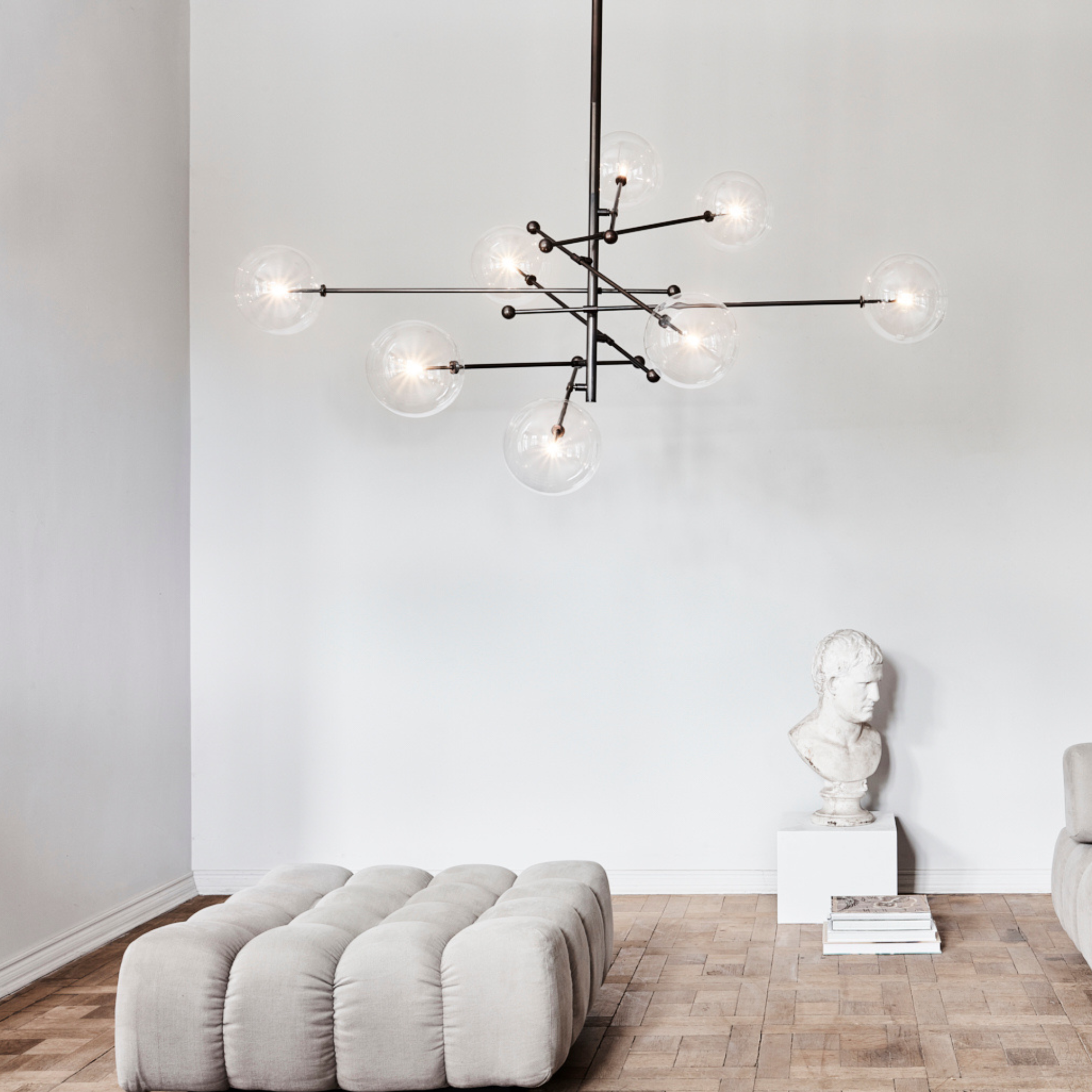 Schwung RD15 8 Arms Chandelier - Transparent Glass
