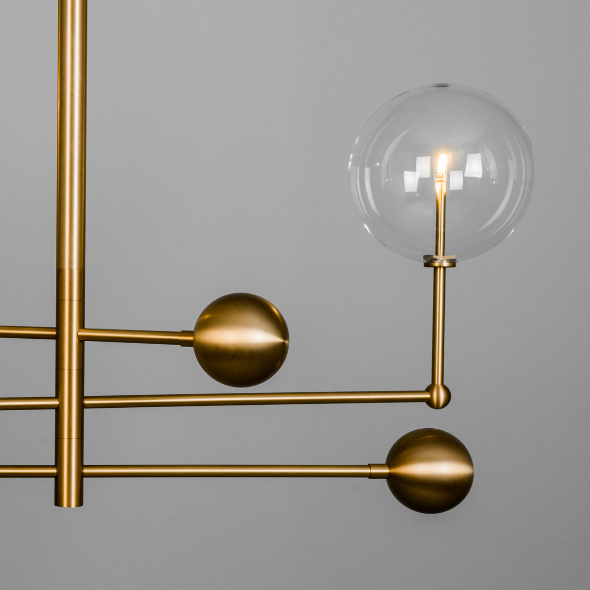 Schwung Universe 3 Light Chandelier - Transparent Glass