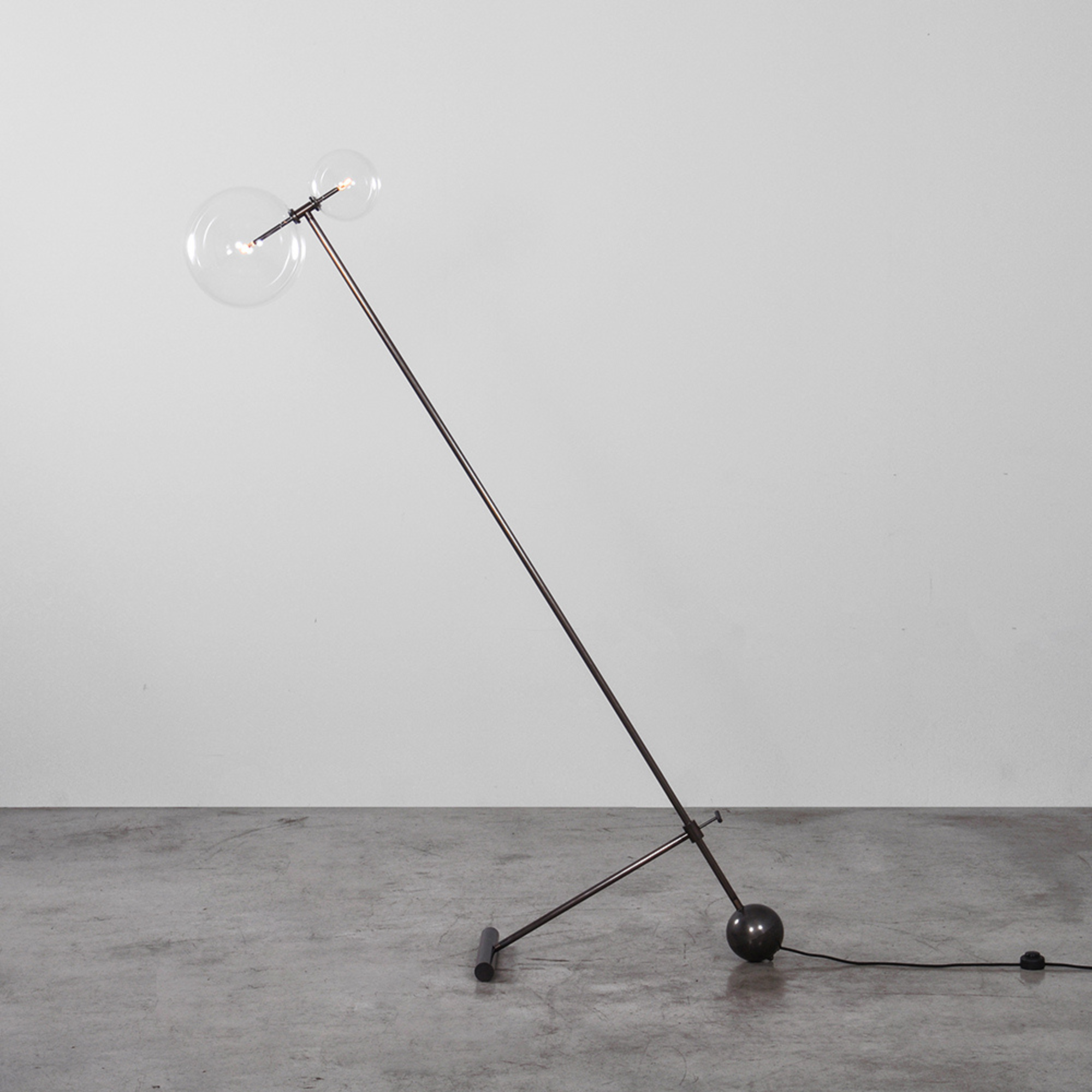 Schwung Zosia Floor Lamp - Transparent Glass