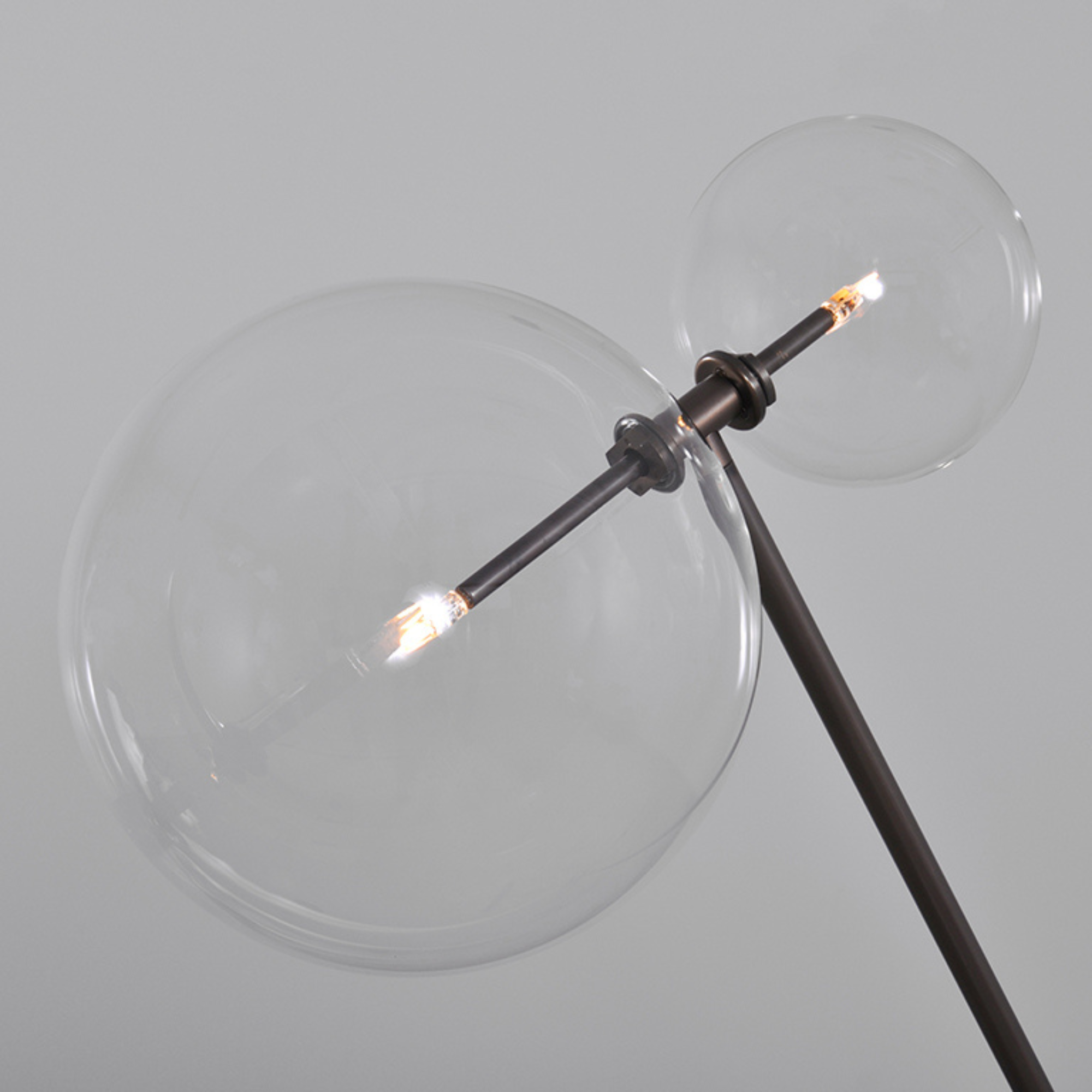 Schwung Zosia Floor Lamp - Transparent Glass