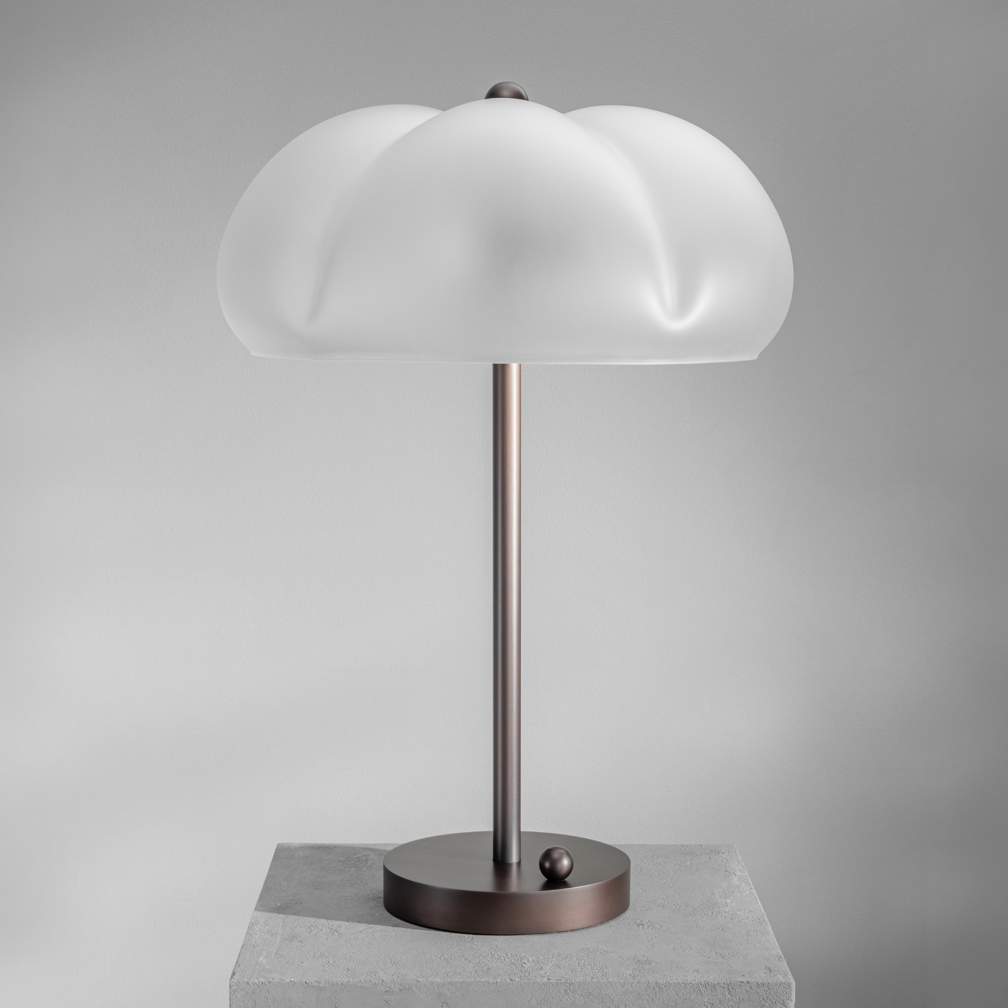 Schwung Hana Table Lamp