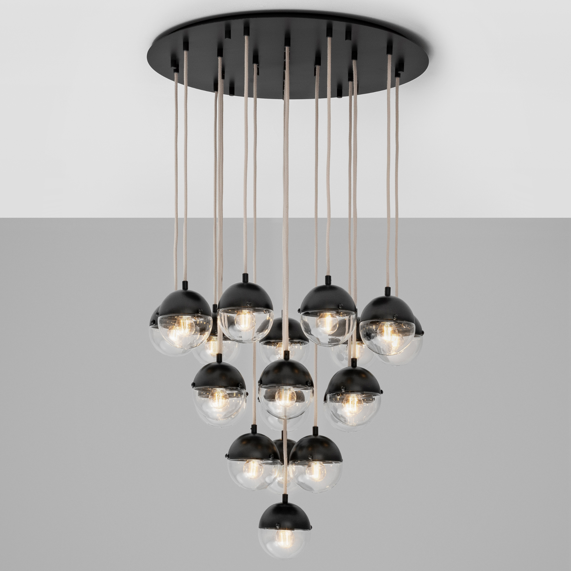 Schwung Molecule Cluster 19 Light Chandelier - Transparent Glass