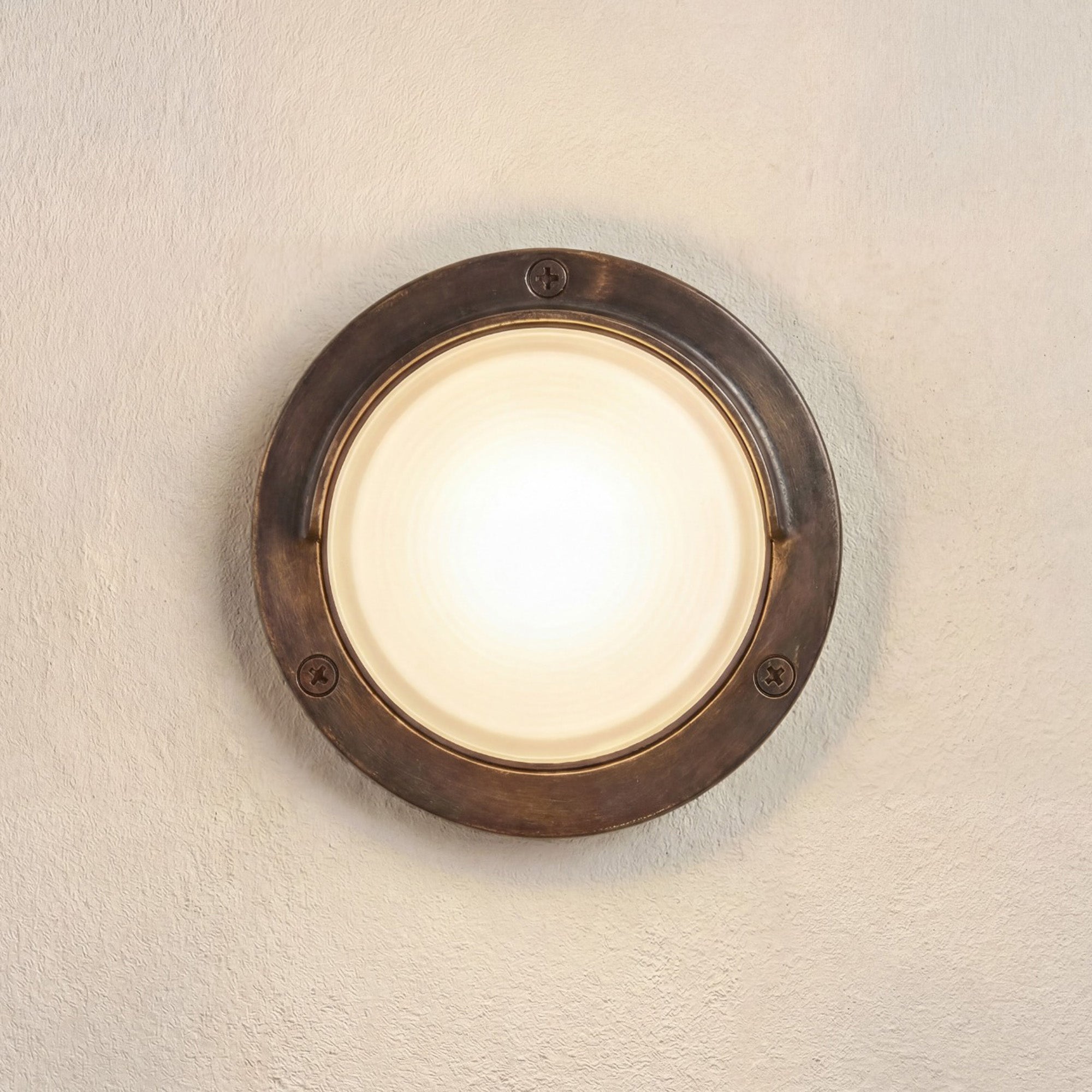 Navigator Walkway Eyelid Light - Antique Brass