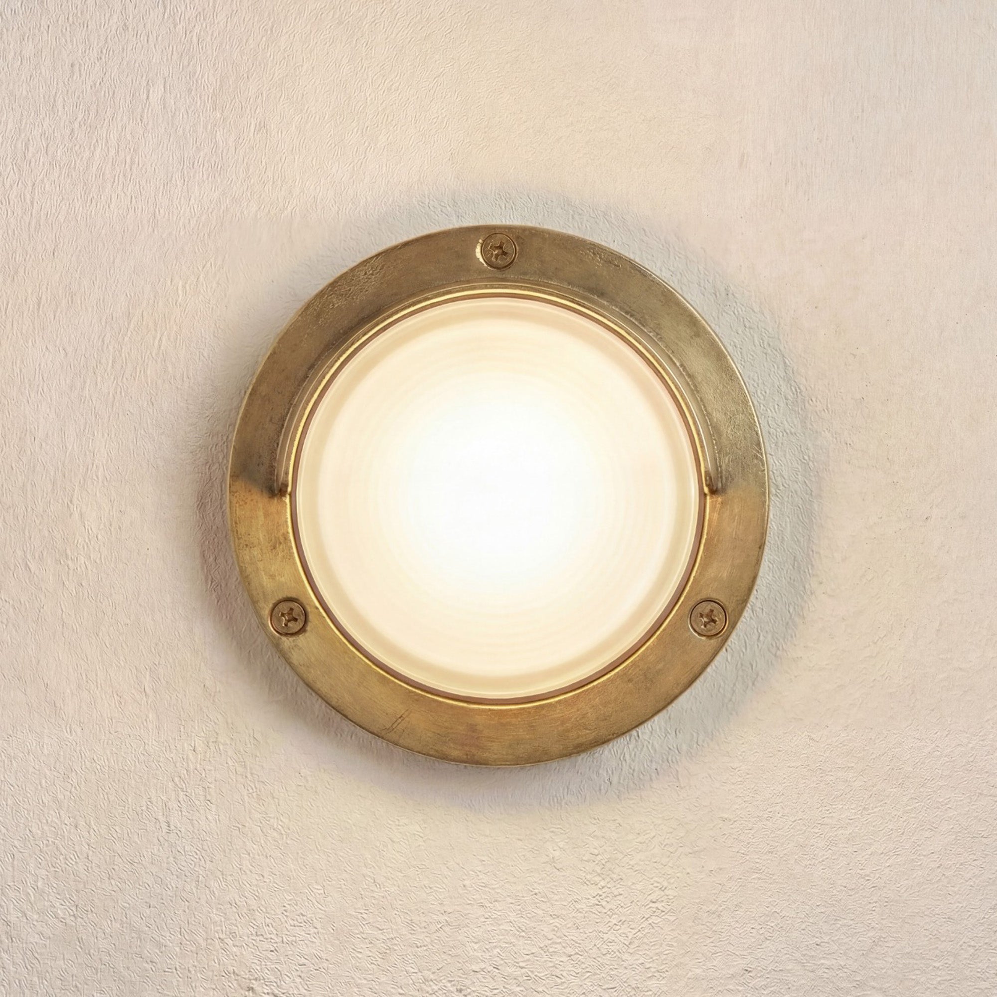 Navigator Walkway Eyelid Light - Raw Brass