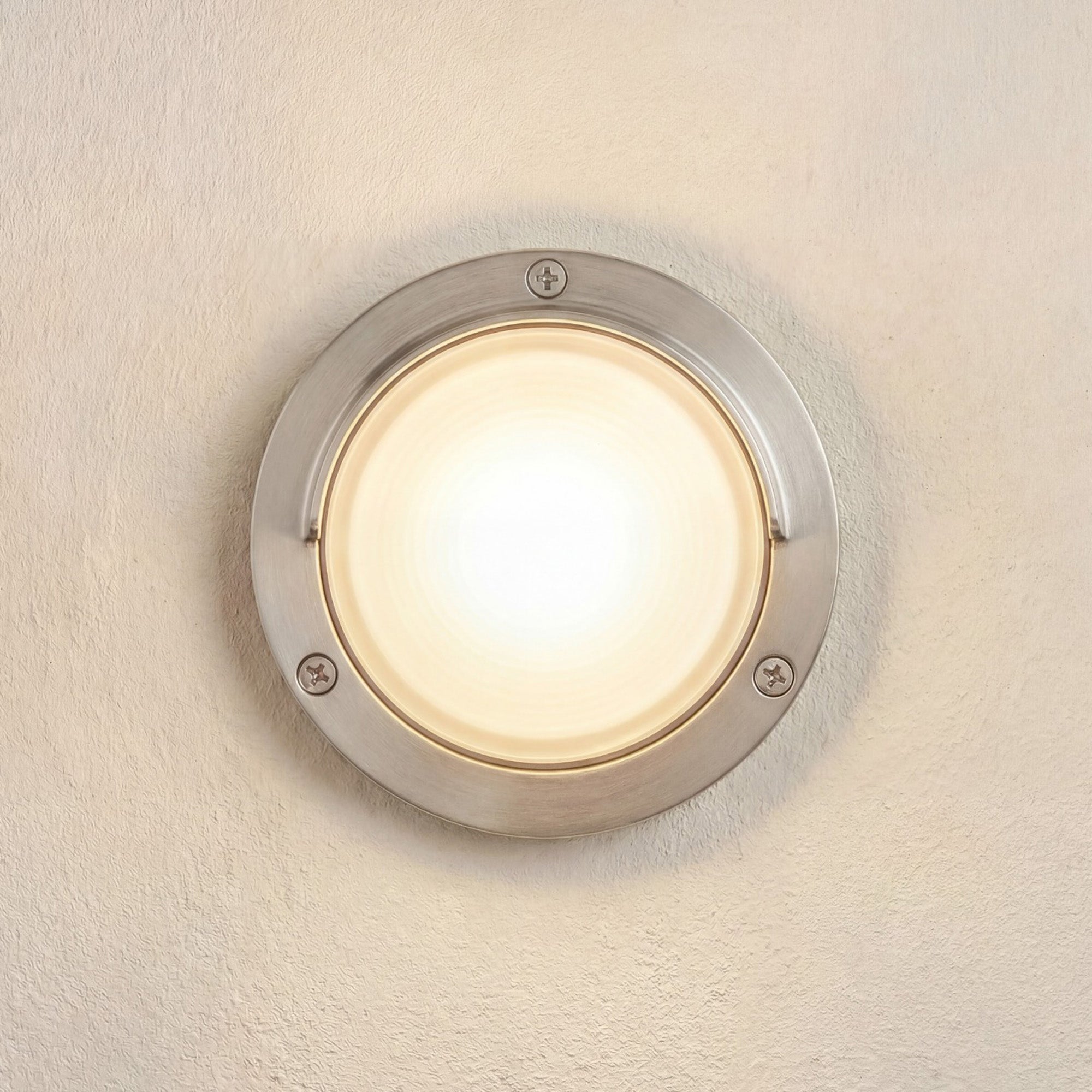 Navigator Walkway Eyelid Light - Satin Nickel