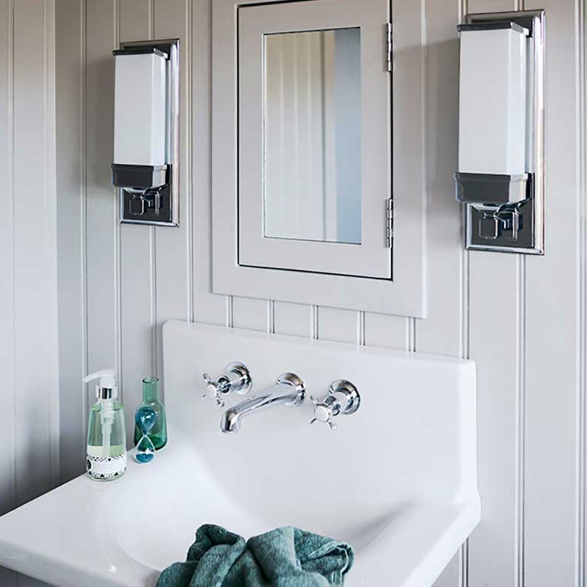 Elstead Cambridge Single Bathroom Wall Light - Polished Chrome