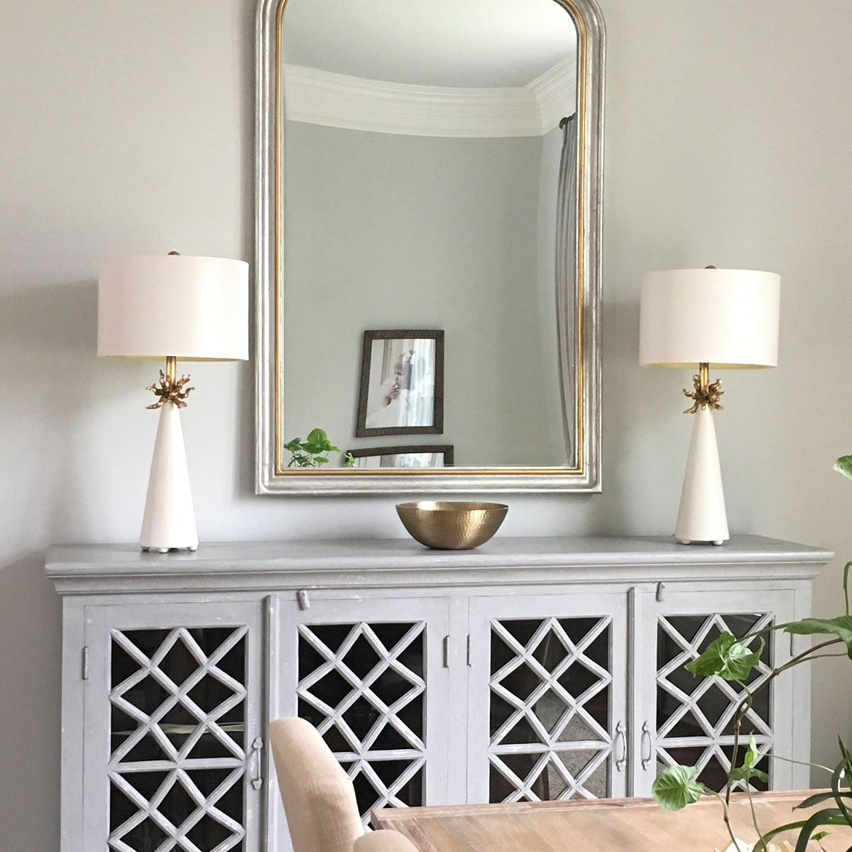 Flambeau Neo Single Table Lamp - White