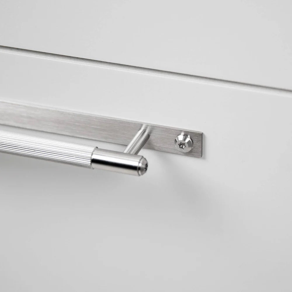 Buster + Punch Pull Bar - Plate - Linear Knurl - Large
