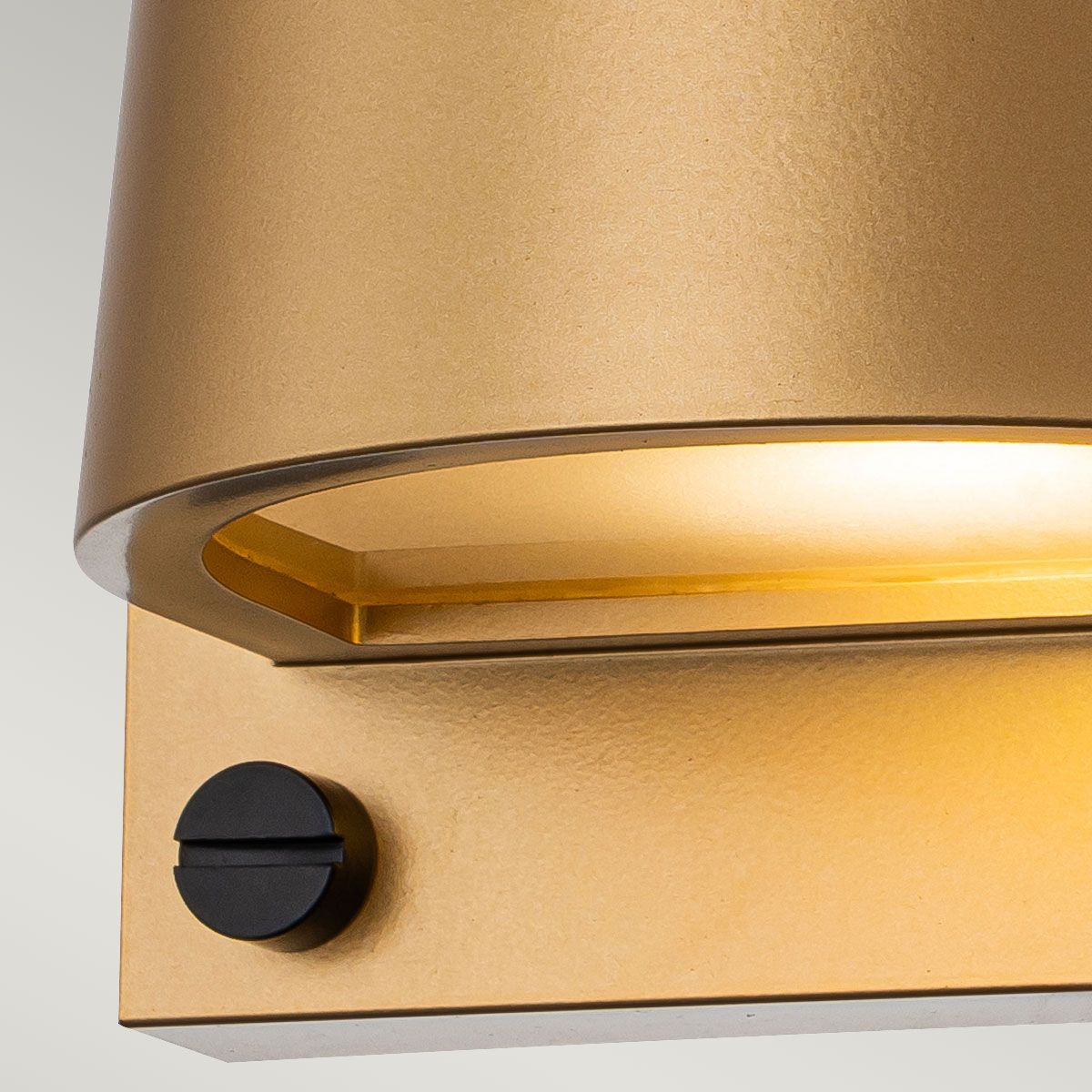Hinkley Scout 1 Light Small Wall Light - Painted Heritage Brass