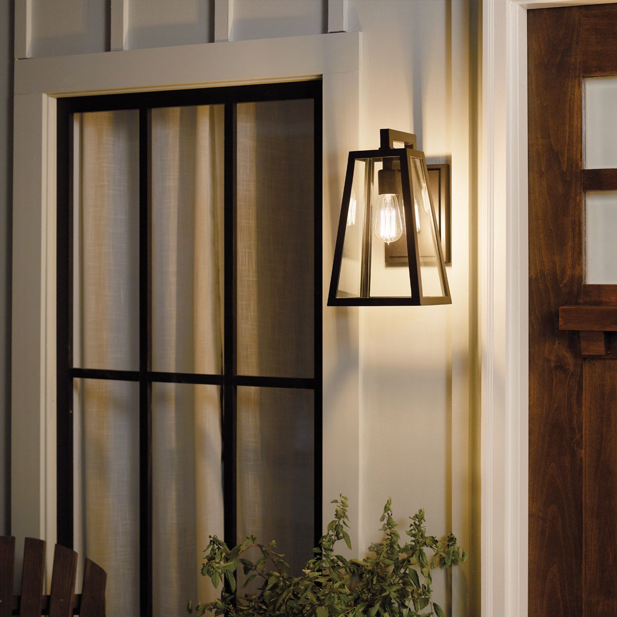 Kichler Delison Single Medium Wall Lantern - Rubbed Bronze